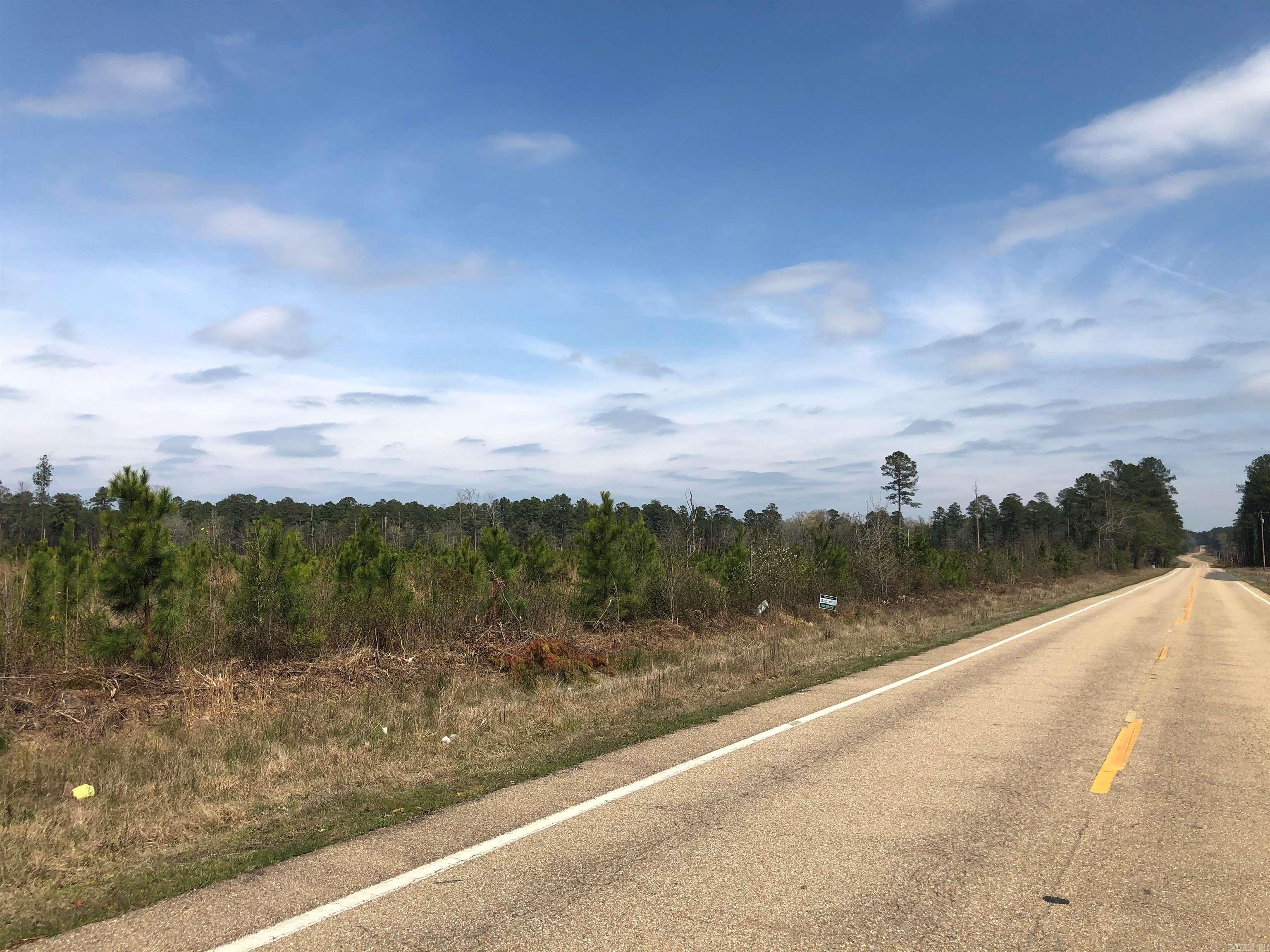 The South Three Creeks Tract (#03019-03498) is a +/- 8.7-acre parcel of timberland located in southwestern Union County, Arkansas in the Three Creeks area (North 33.061979°, West -92.89578°). Access is excellent from Arkansas State HWY 15 along the south boundary and Coletown Road intersecting on the northeastern edge of the tract. Utilities exist along these roads to allow for home/camp site potential within the Junction City School District. The entire property consists of a well-stocked pine plantation established in 2017. According to the USDA NRCS web soil survey, the soil composition of the property contains mostly Amy silt loam and Smithton fine sandy loam, which gives the tract a weighted average site index of 88 feet for Loblolly Pine (base age 50). The north and west boundary lines are marked with white paint and the southern boundary is State HWY 15.