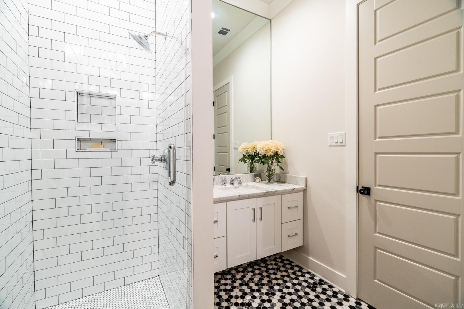 HOLLYWOOD - Residential