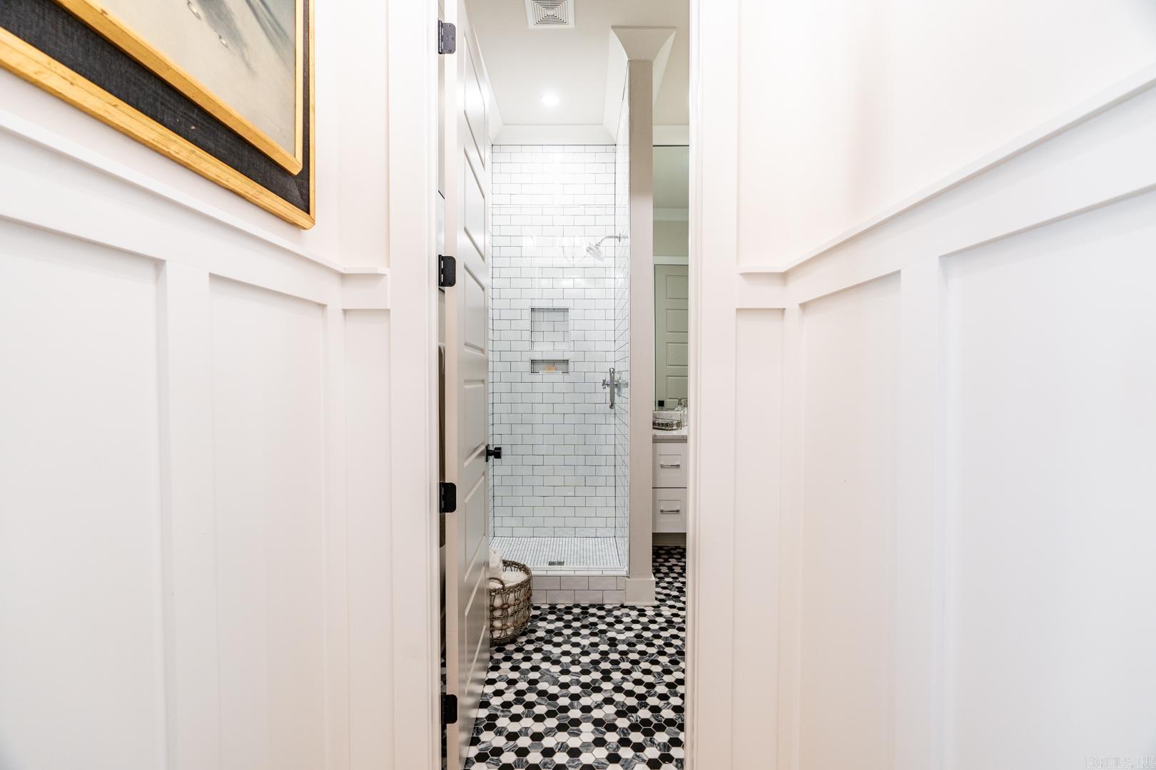 HOLLYWOOD - Residential