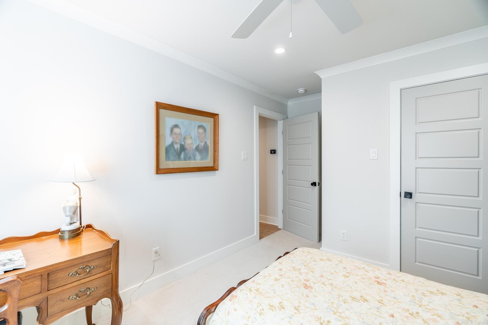 HOLLYWOOD - Residential