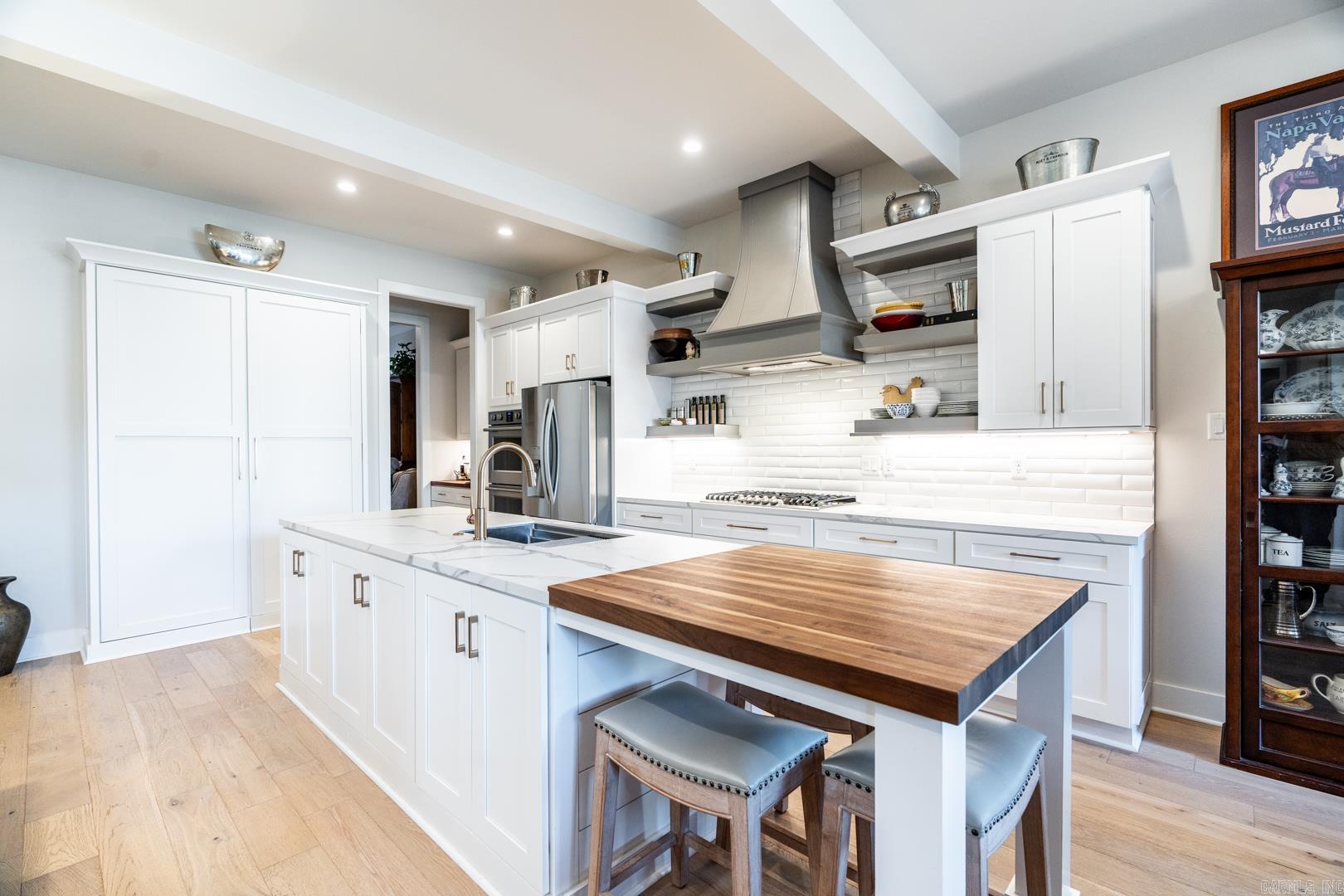 HOLLYWOOD - Residential