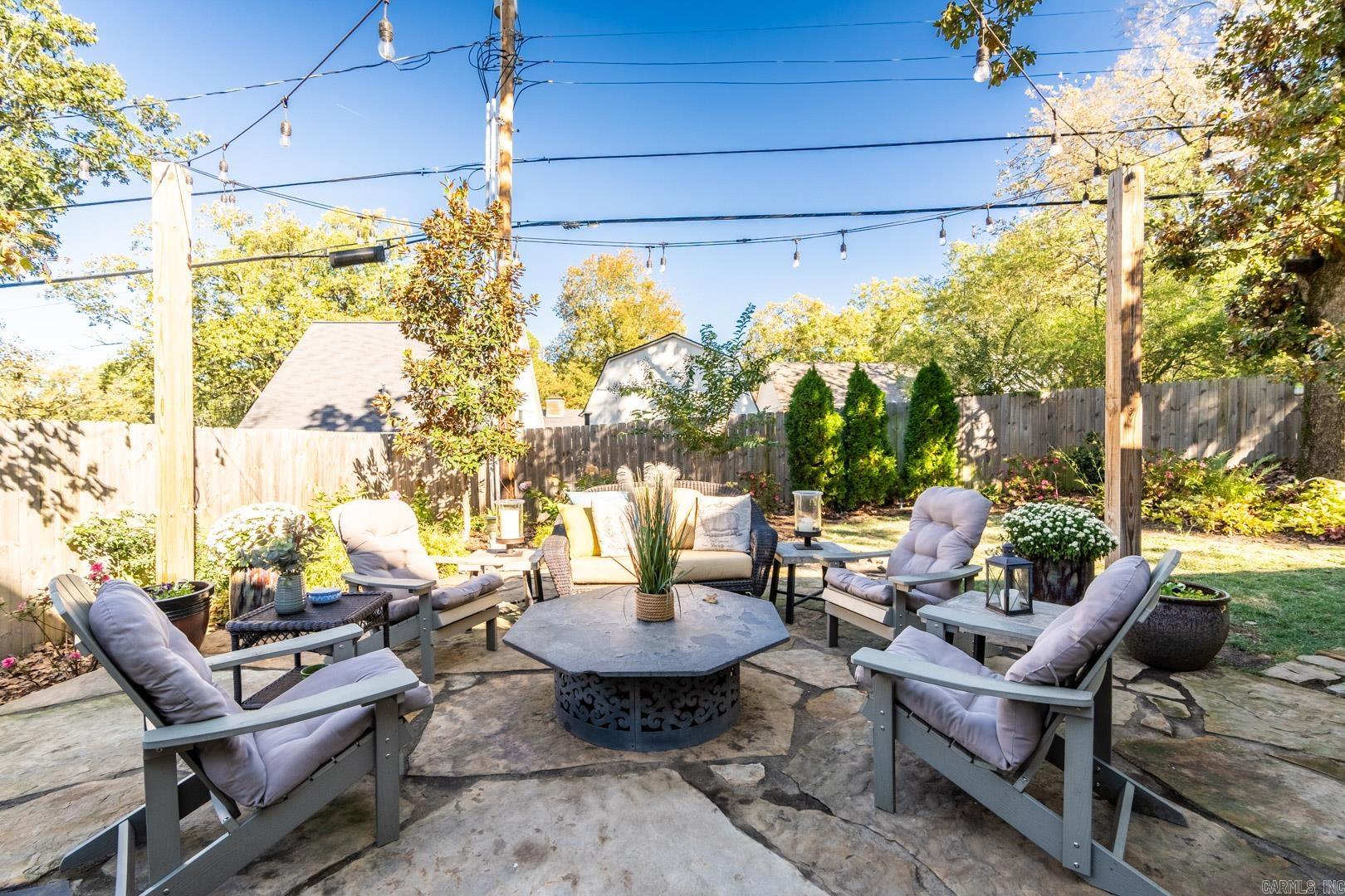 HOLLYWOOD - Residential