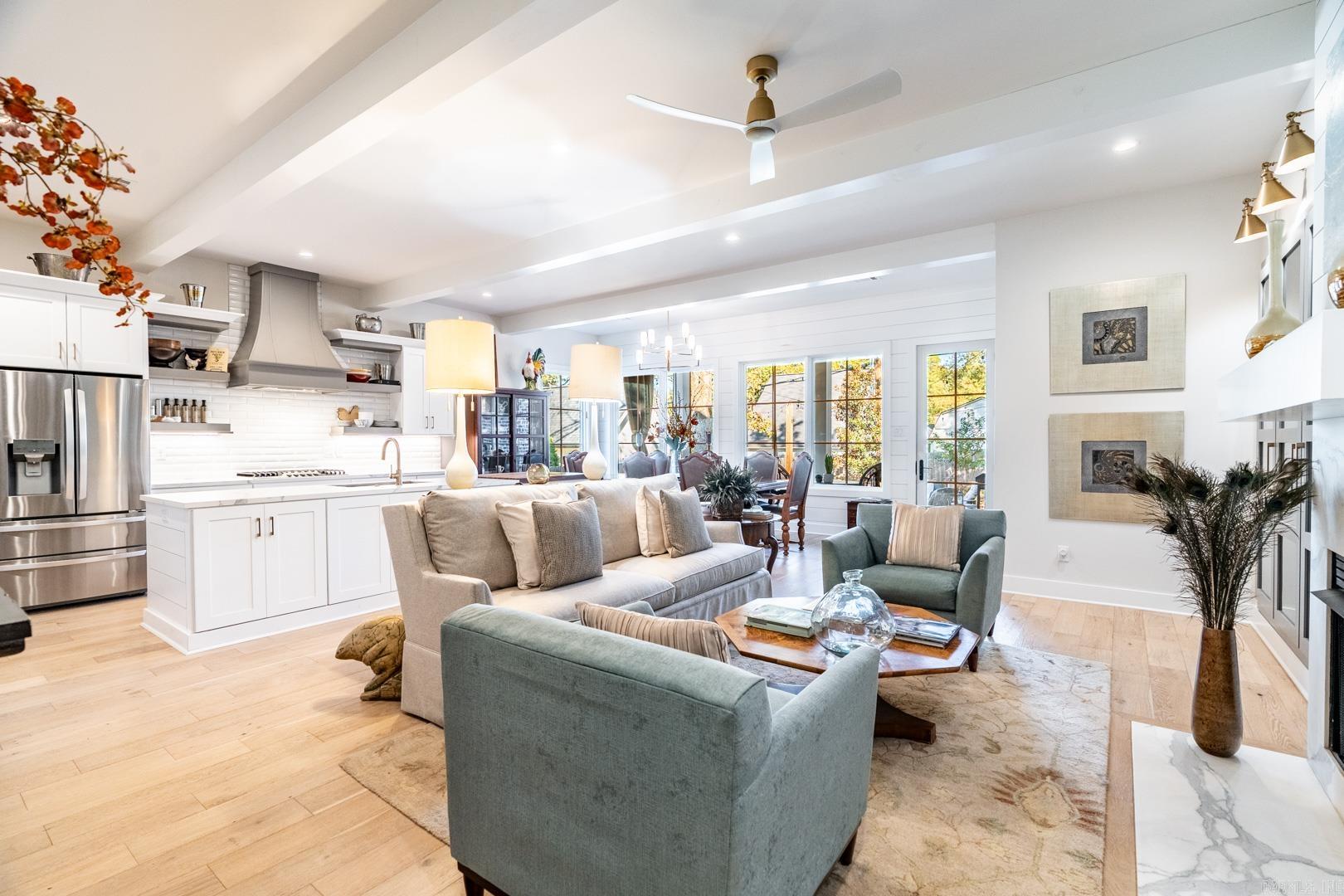 HOLLYWOOD - Residential