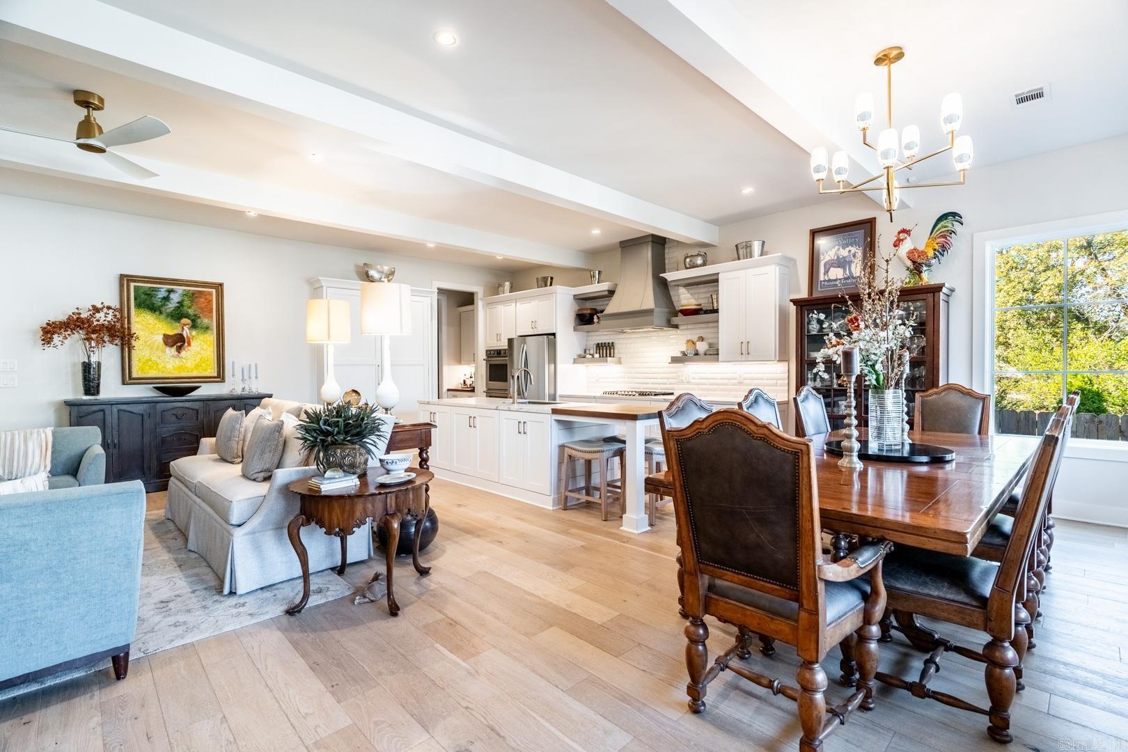 HOLLYWOOD - Residential