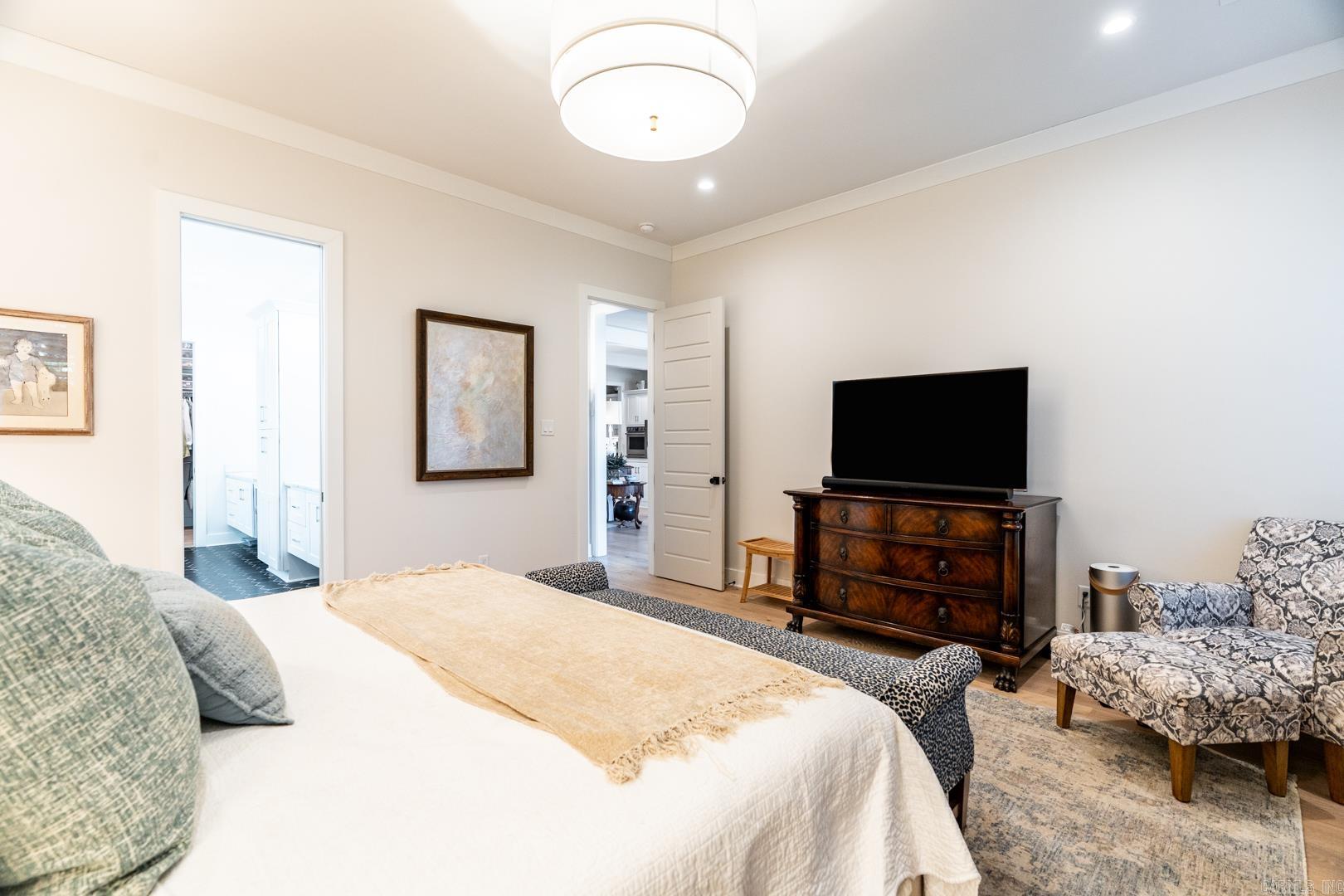 HOLLYWOOD - Residential