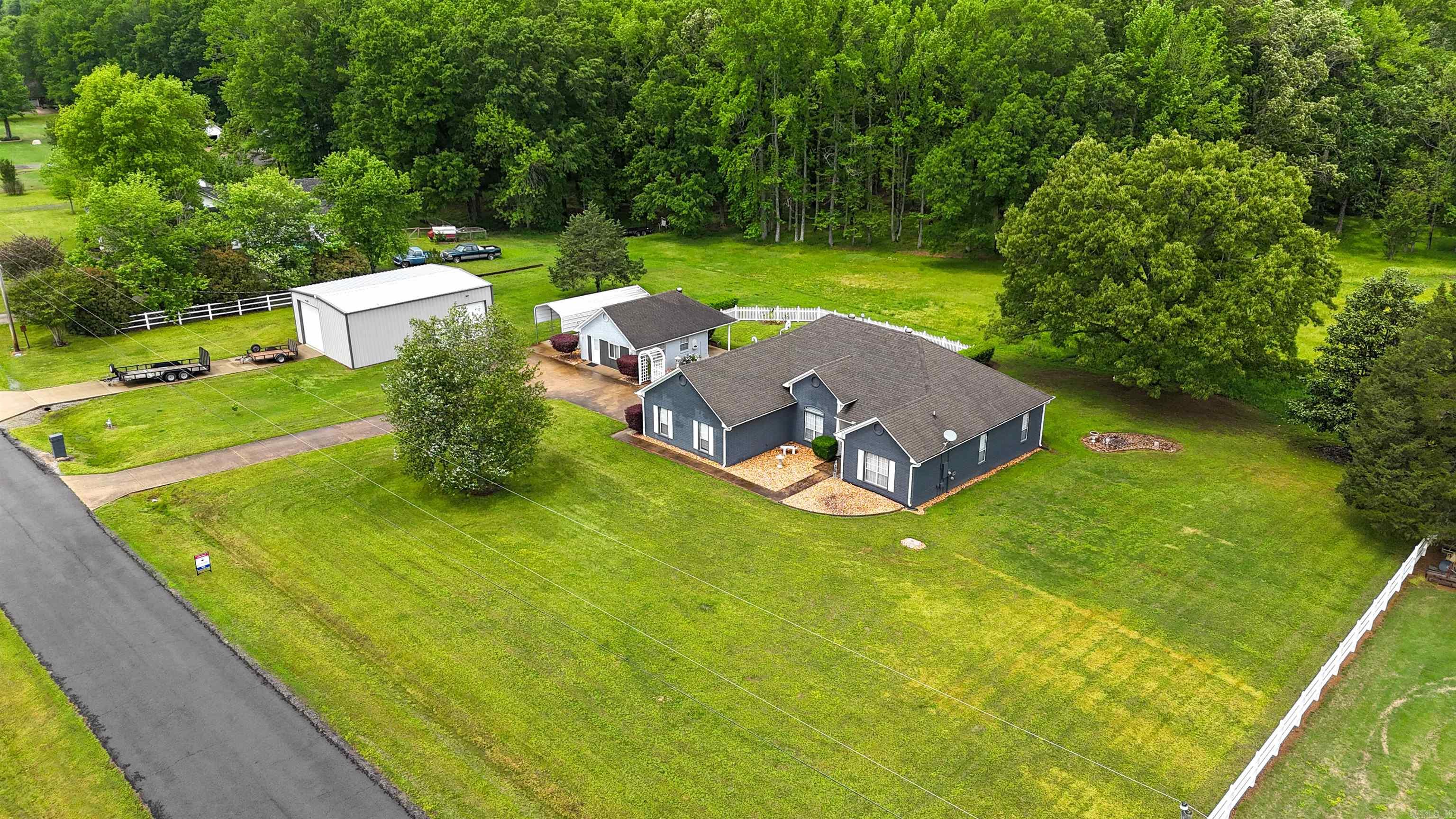 MCKENZIE MEADOW - Residential