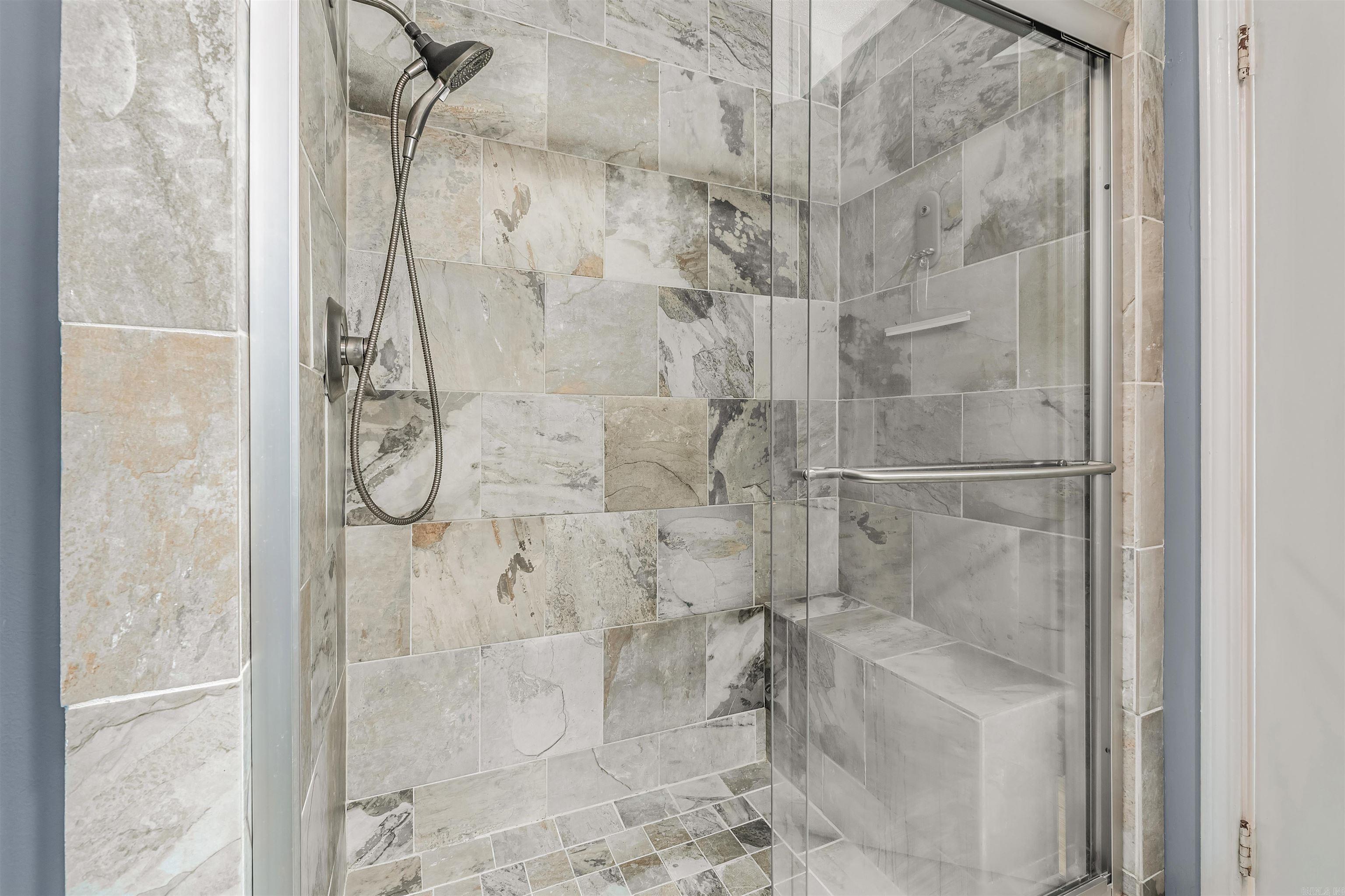 OAKHURST - Residential