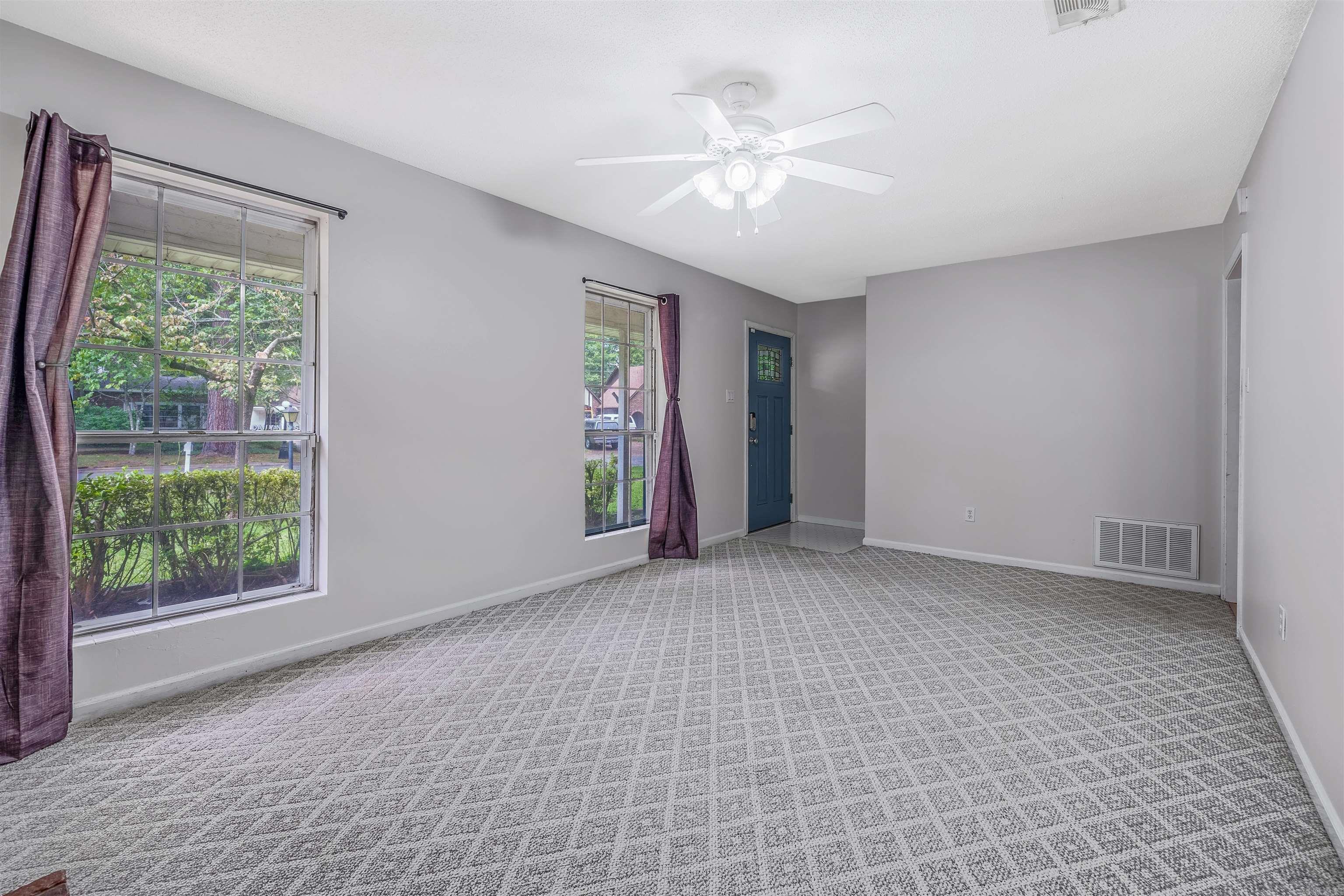 OAKHURST - Residential