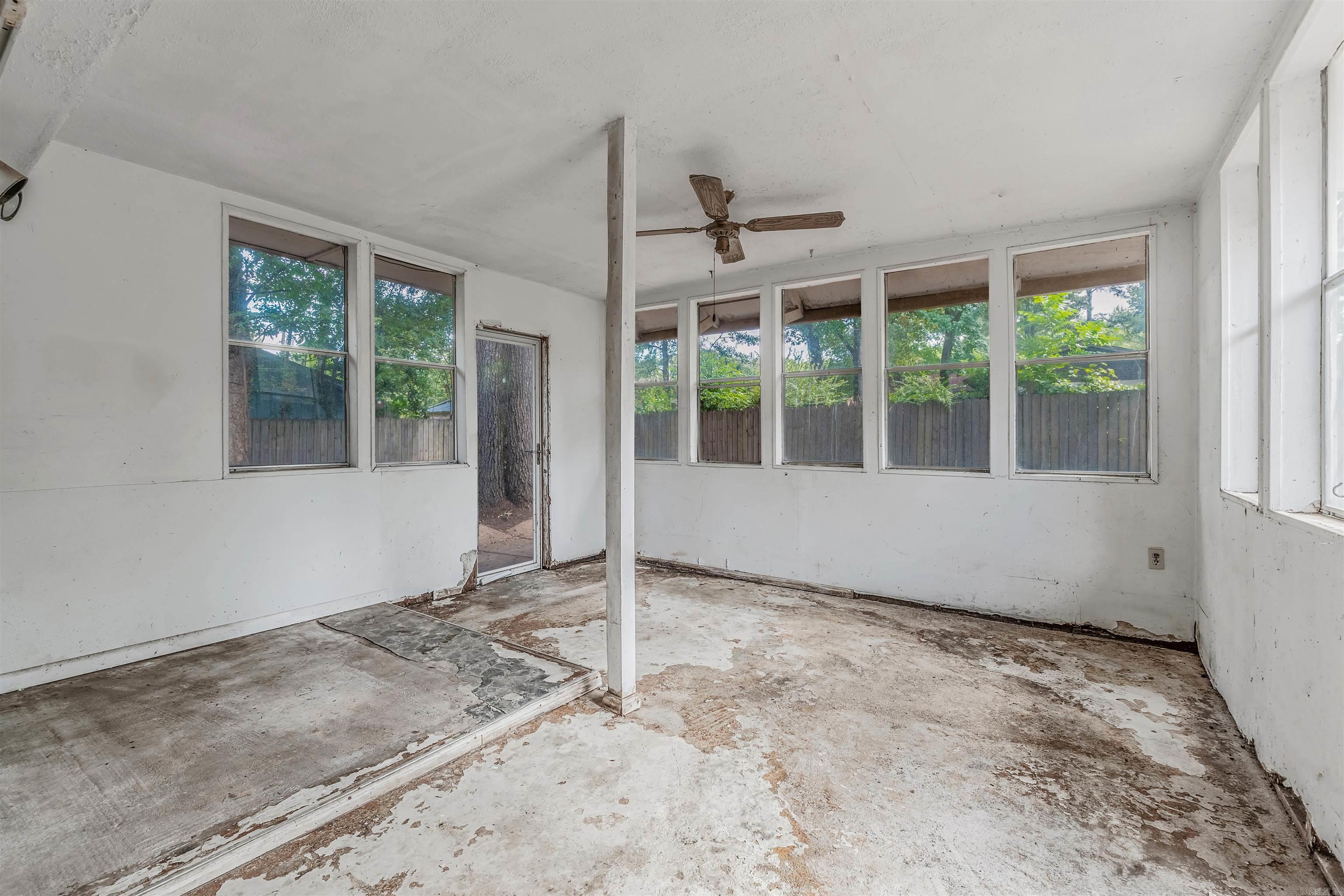 OAKHURST - Residential