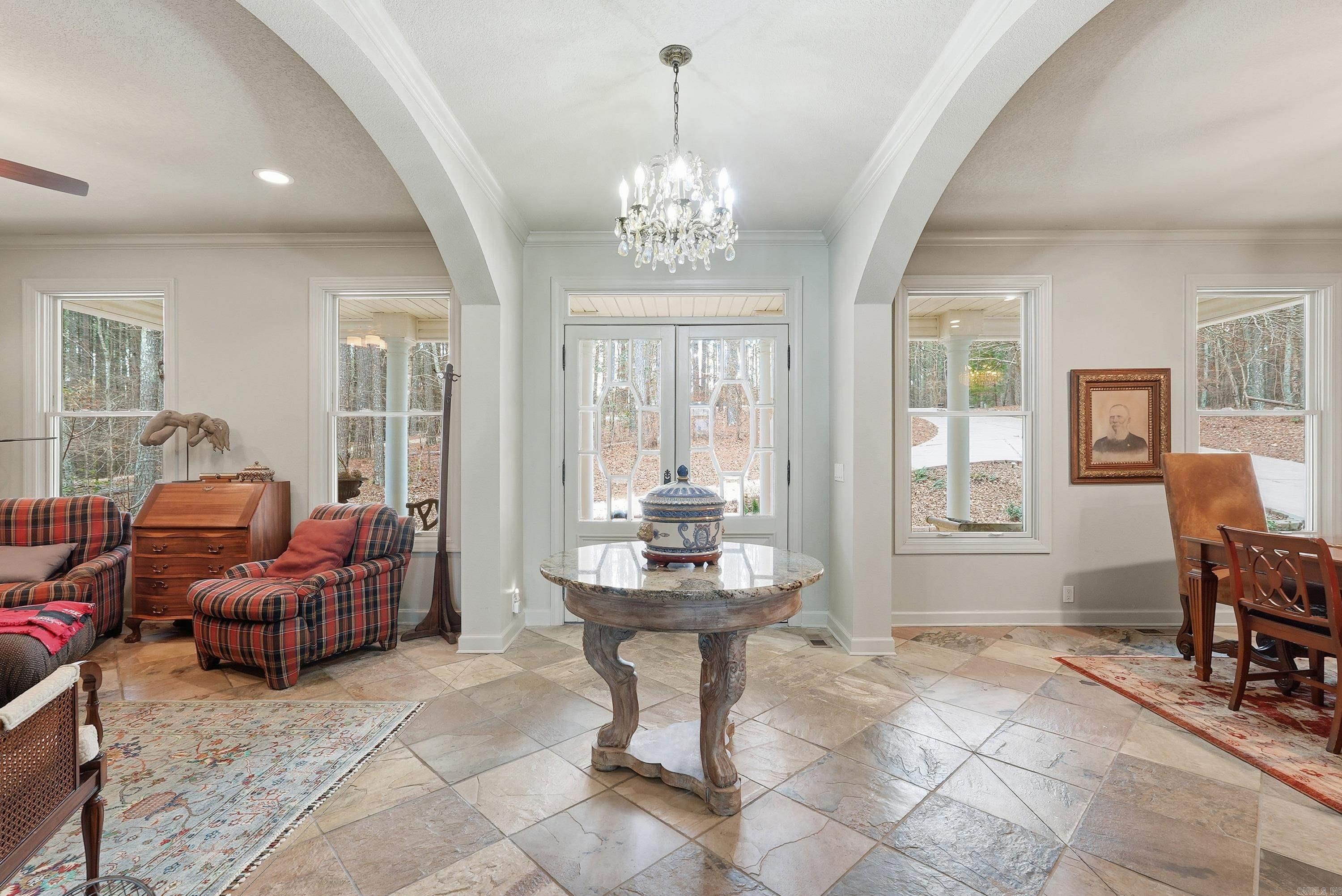 ALTA VISTA - Residential