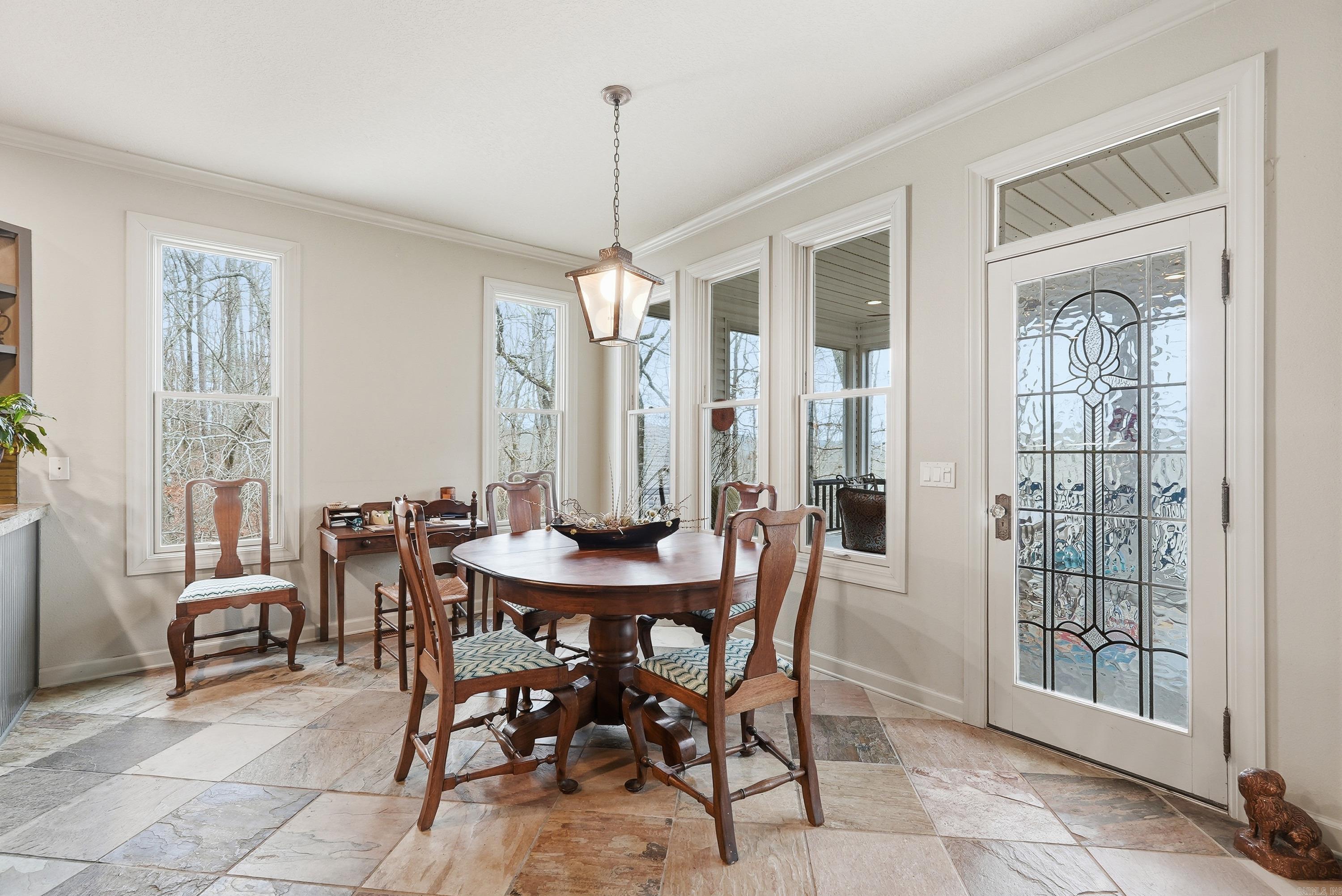 ALTA VISTA - Residential