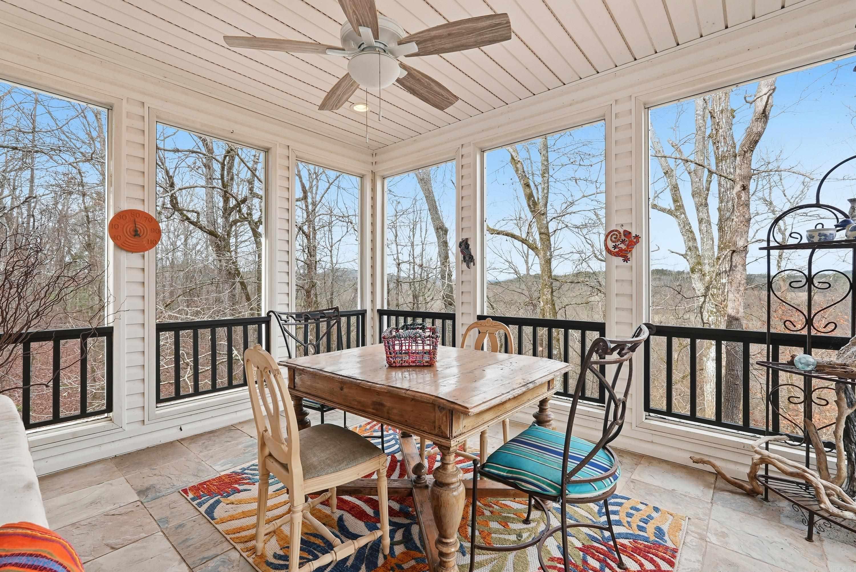 ALTA VISTA - Residential