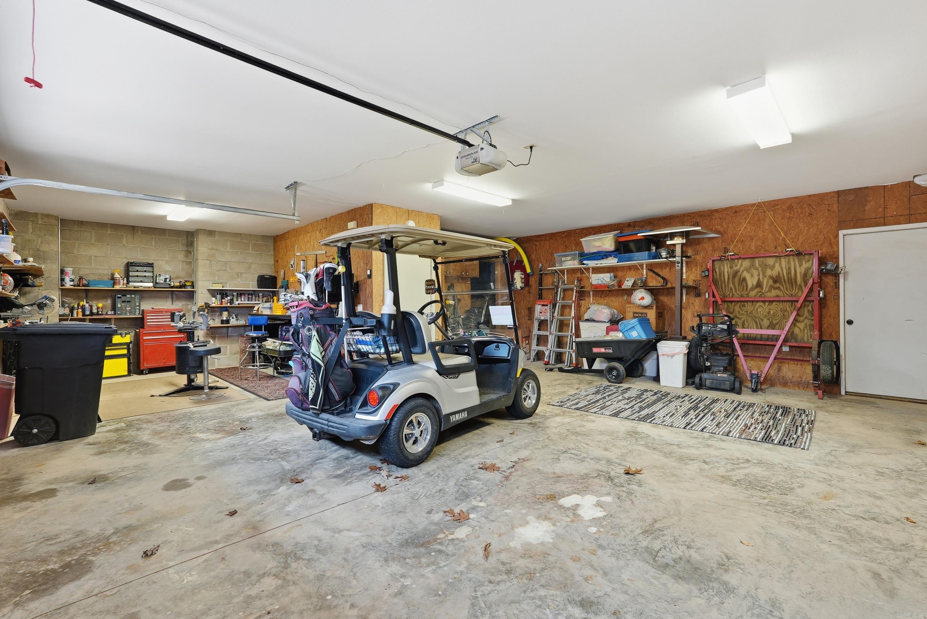 ALTA VISTA - Residential