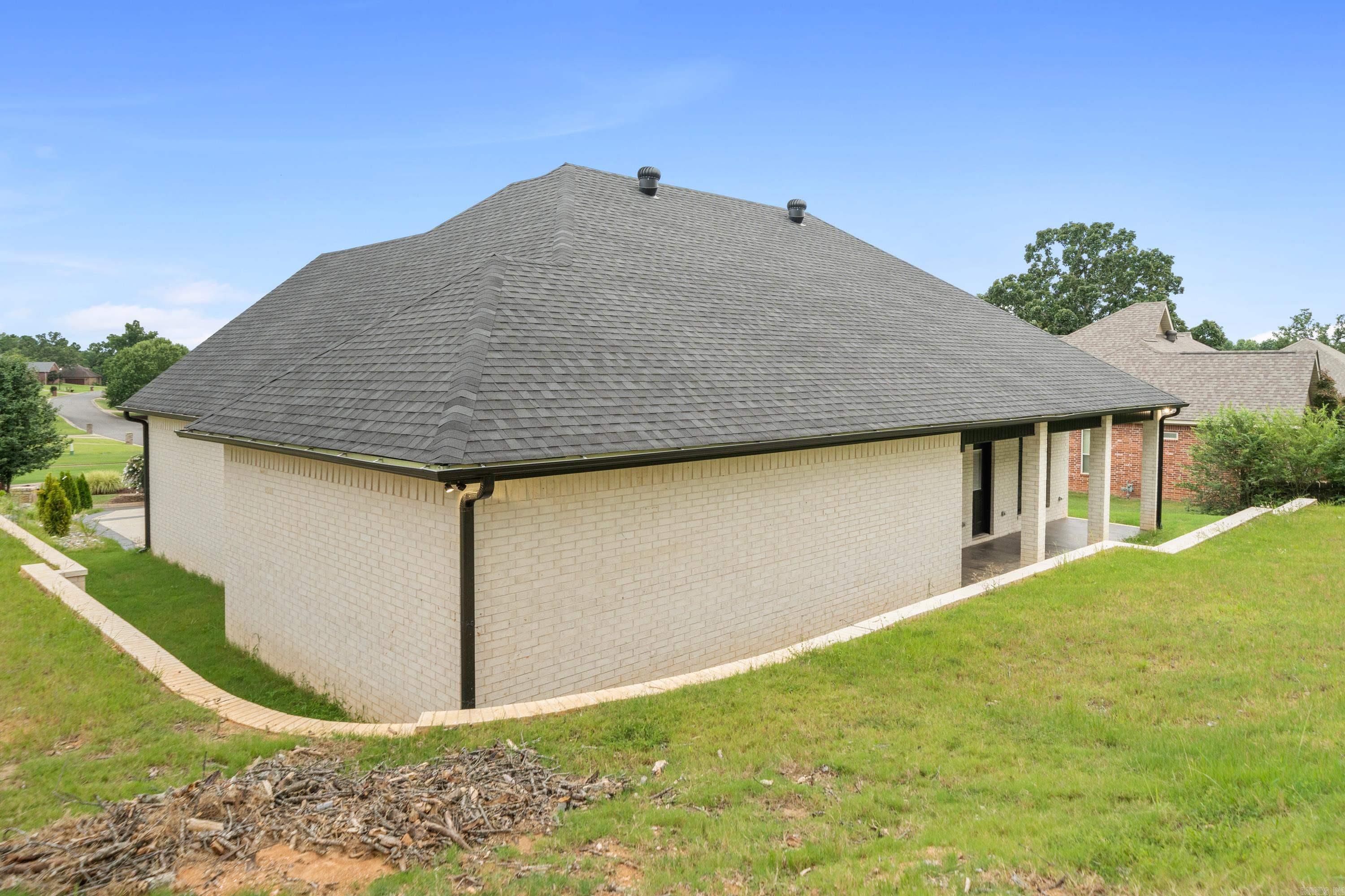 QUAIL RIDGE ESTATES - Residential