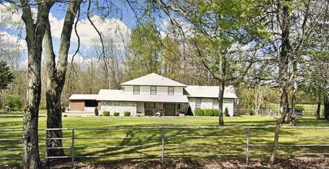 Photo of 33 Fire Station Road, Vilonia, AR 72173 (MLS # 26006760)