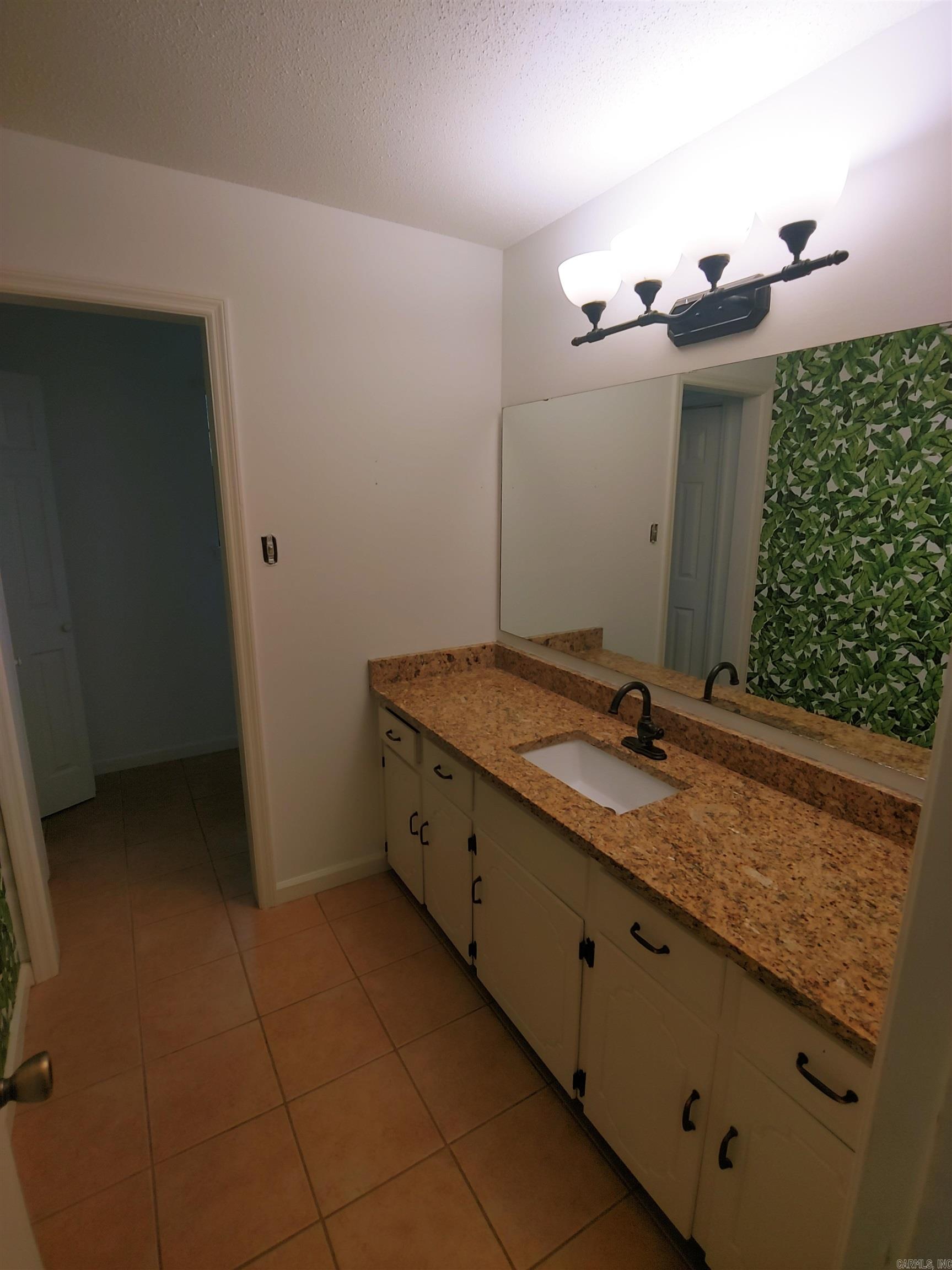 Brookshire To Cook Mountain - Residential Lease