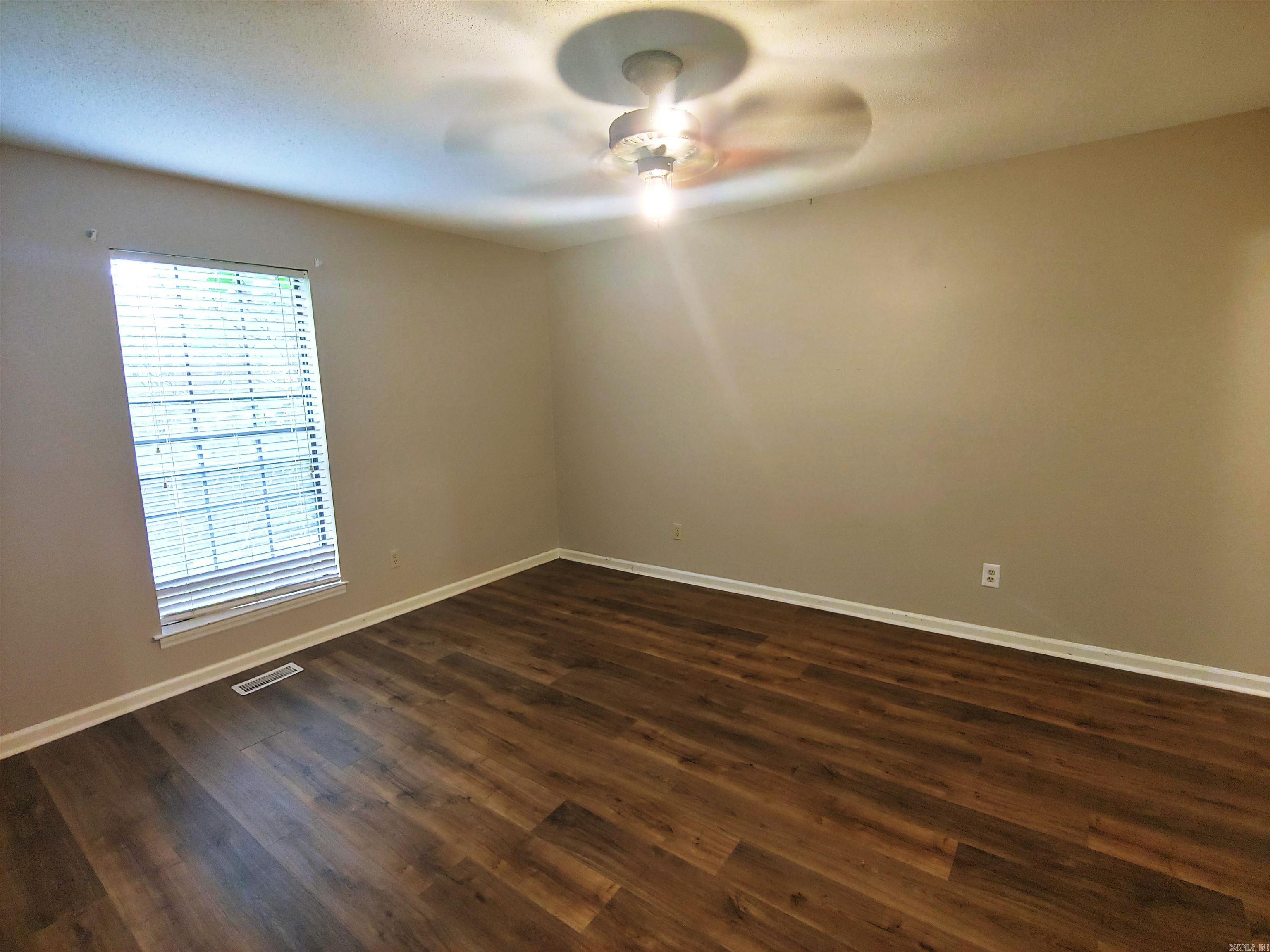 Brookshire To Cook Mountain - Residential Lease