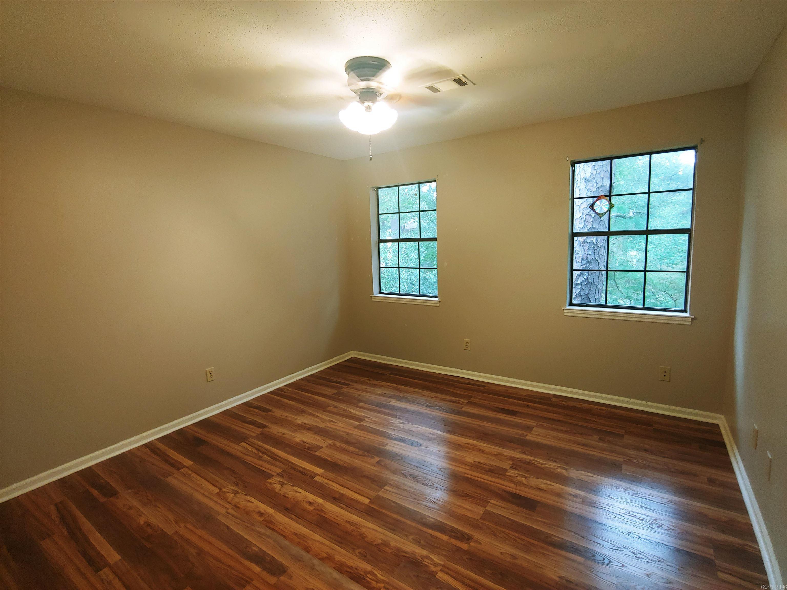 Brookshire To Cook Mountain - Residential Lease