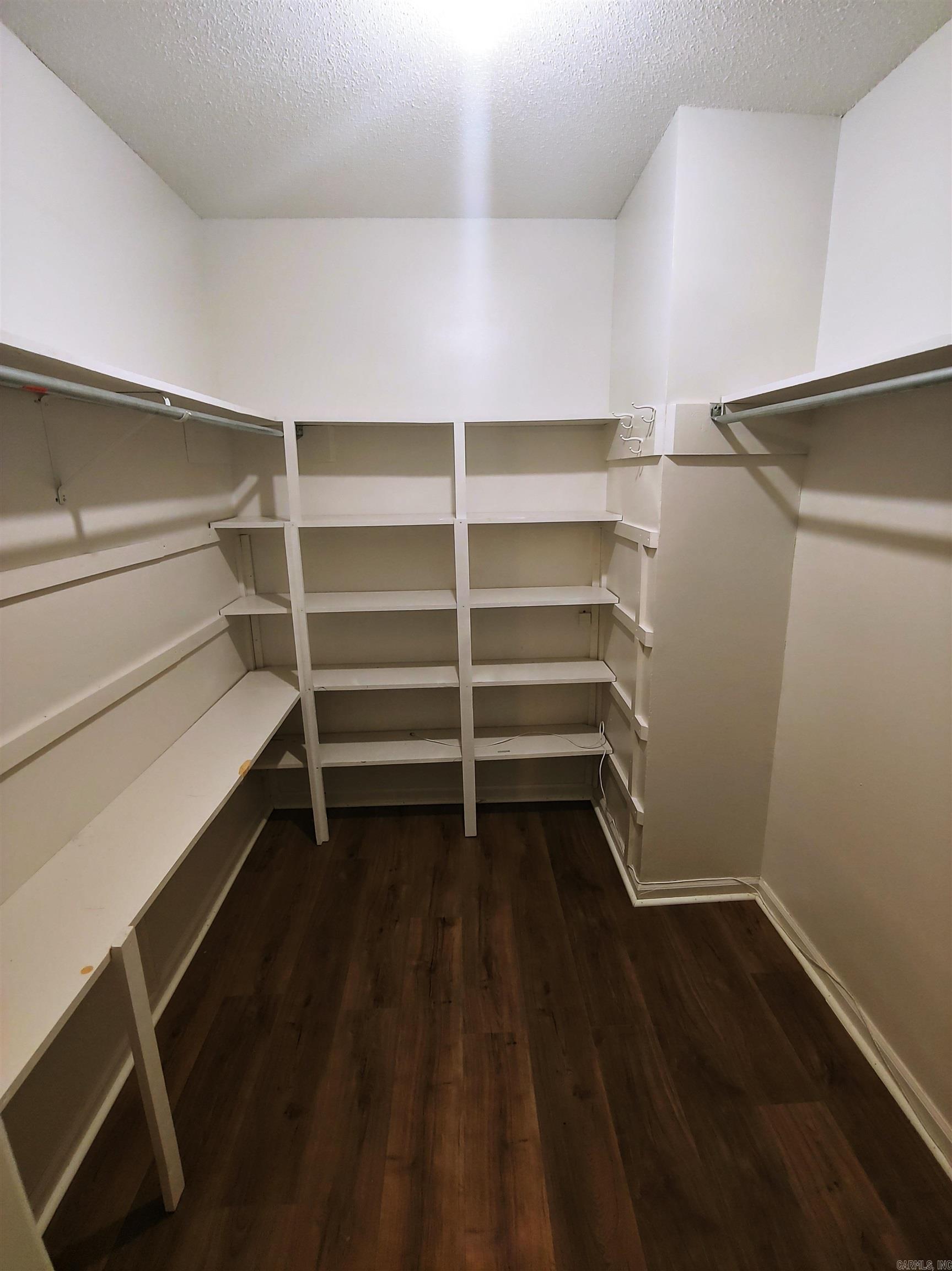 Brookshire To Cook Mountain - Residential Lease