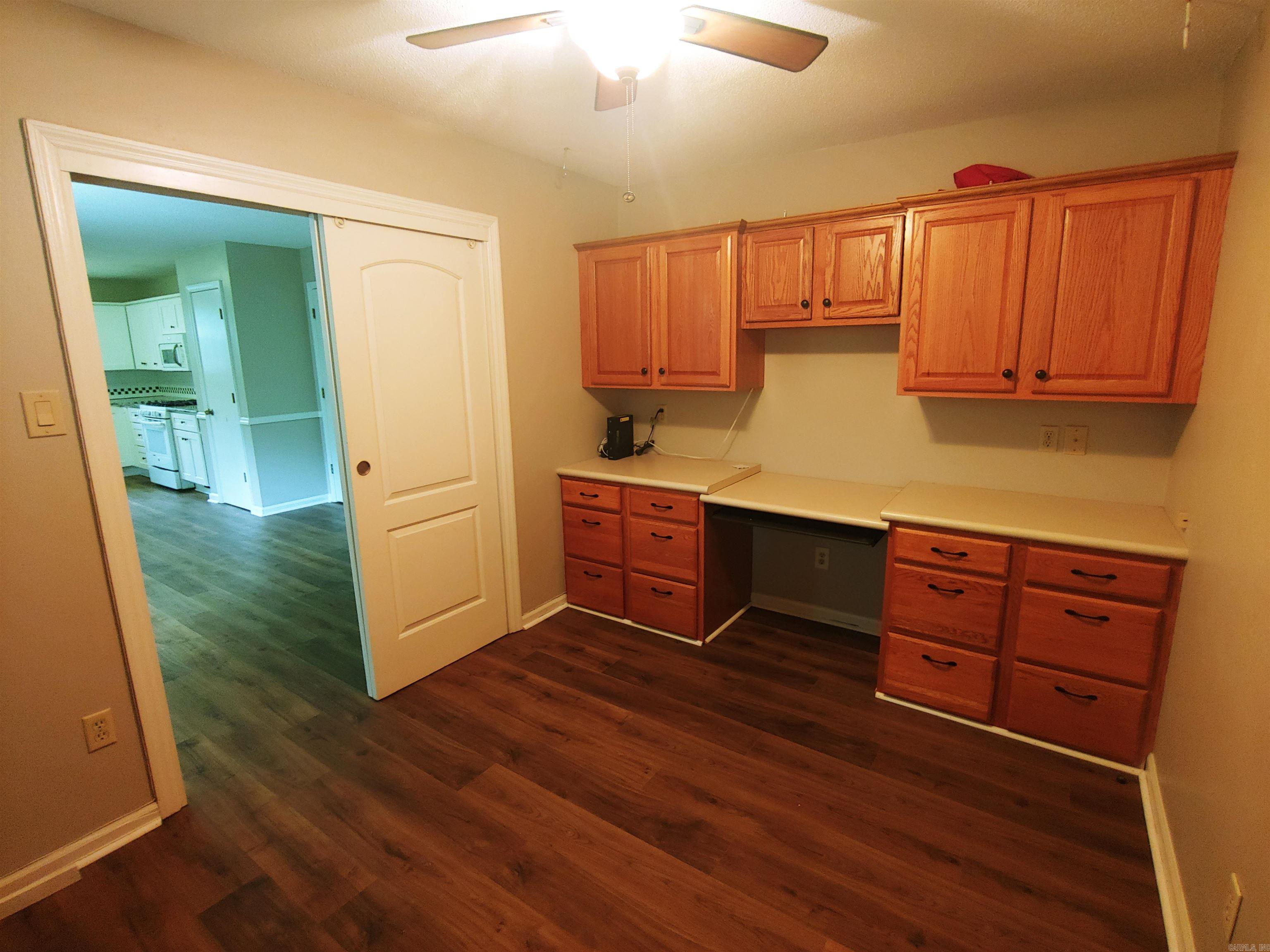 Brookshire To Cook Mountain - Residential Lease