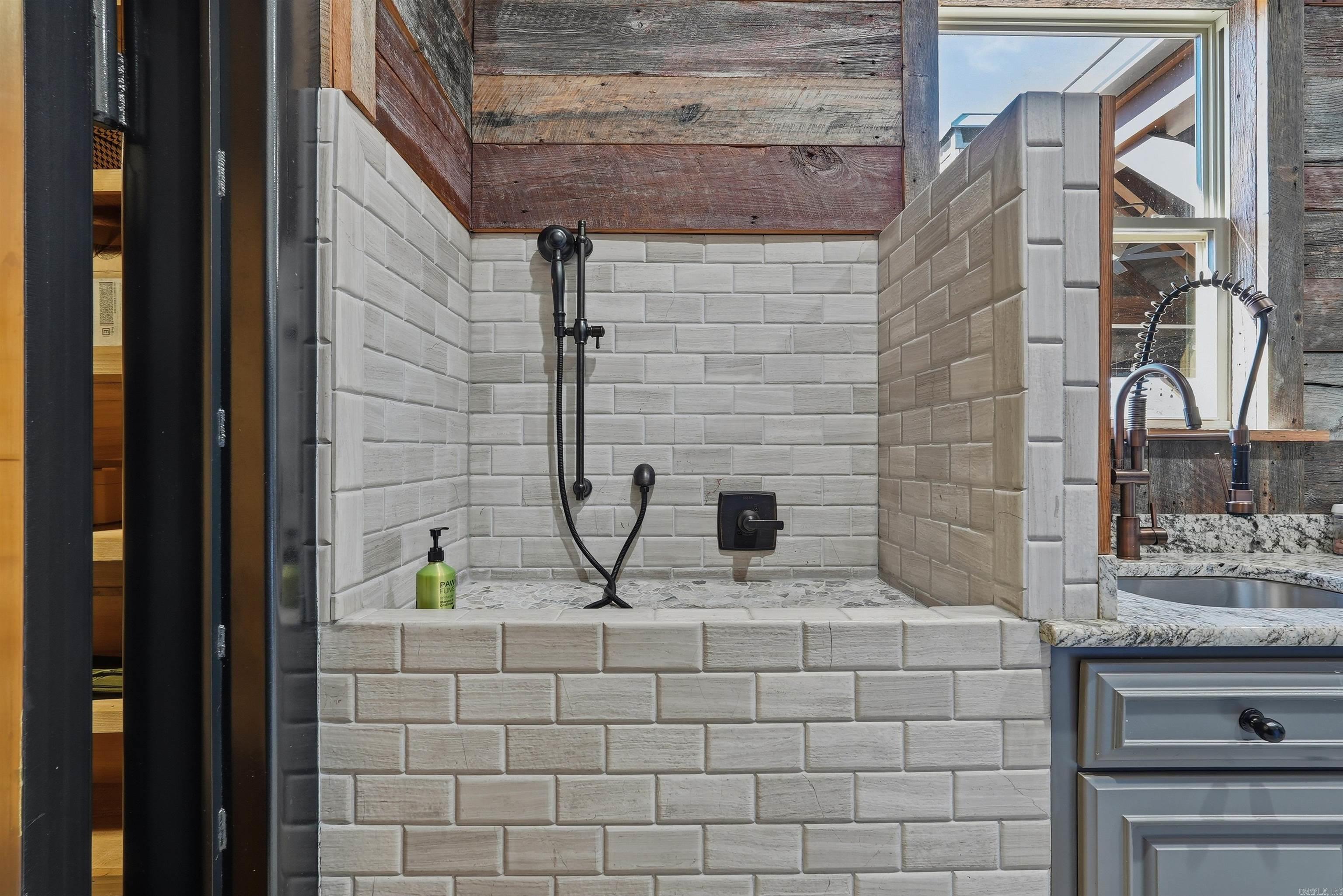 WESTCLIFFE - Residential