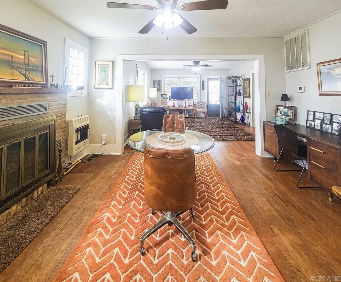 CLINTON ORIGINAL - Residential