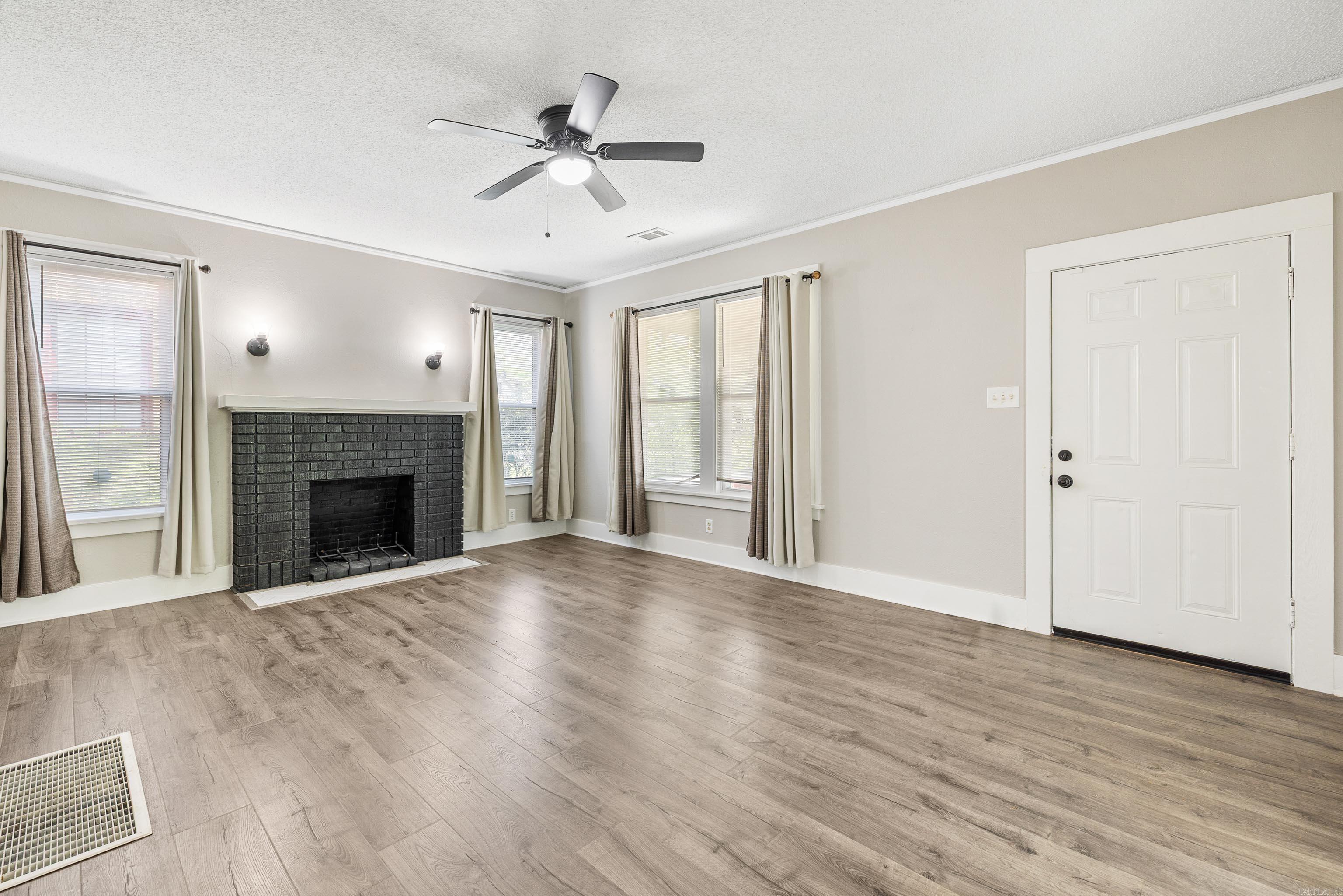 CENTENNIAL - Residential