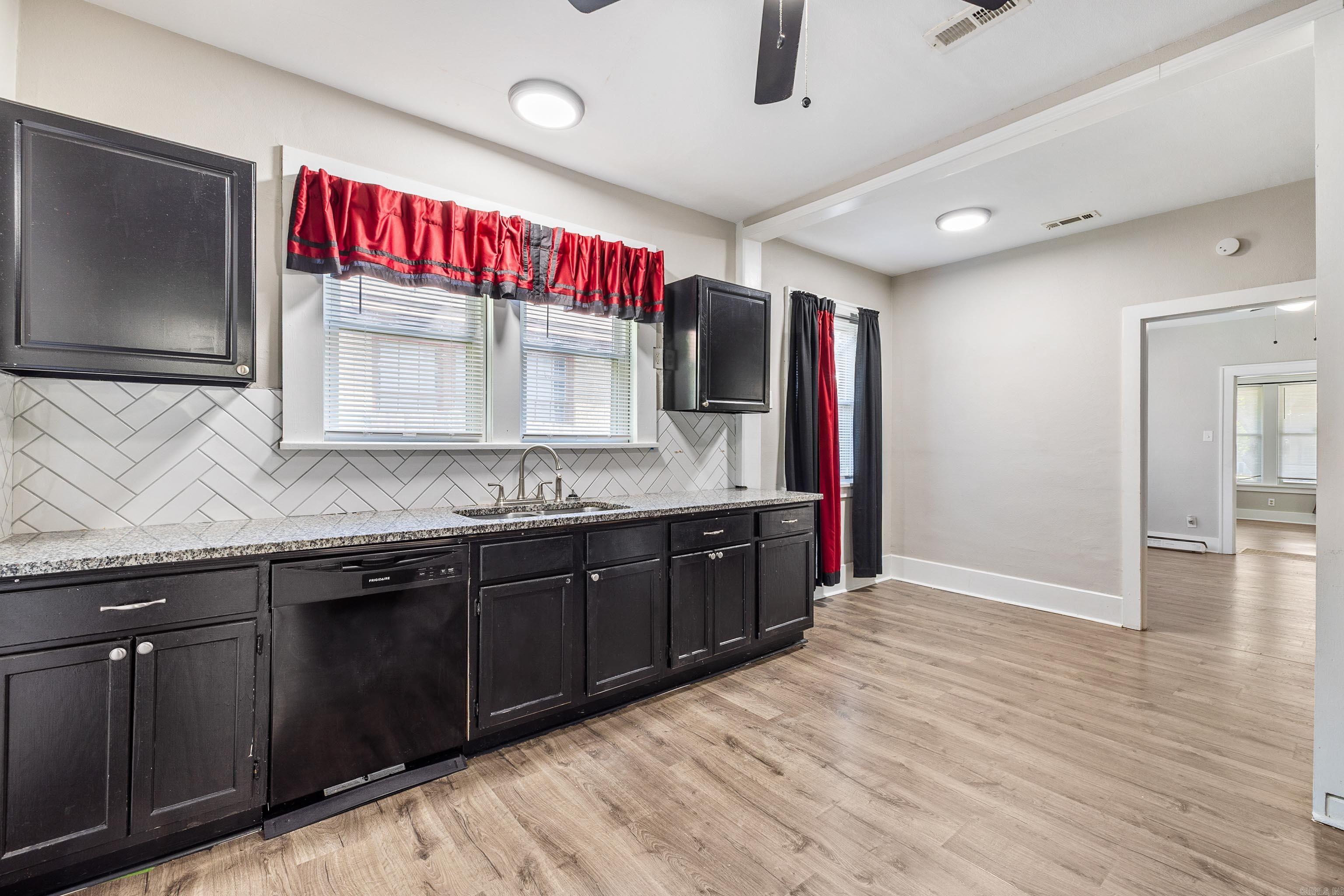 CENTENNIAL - Residential