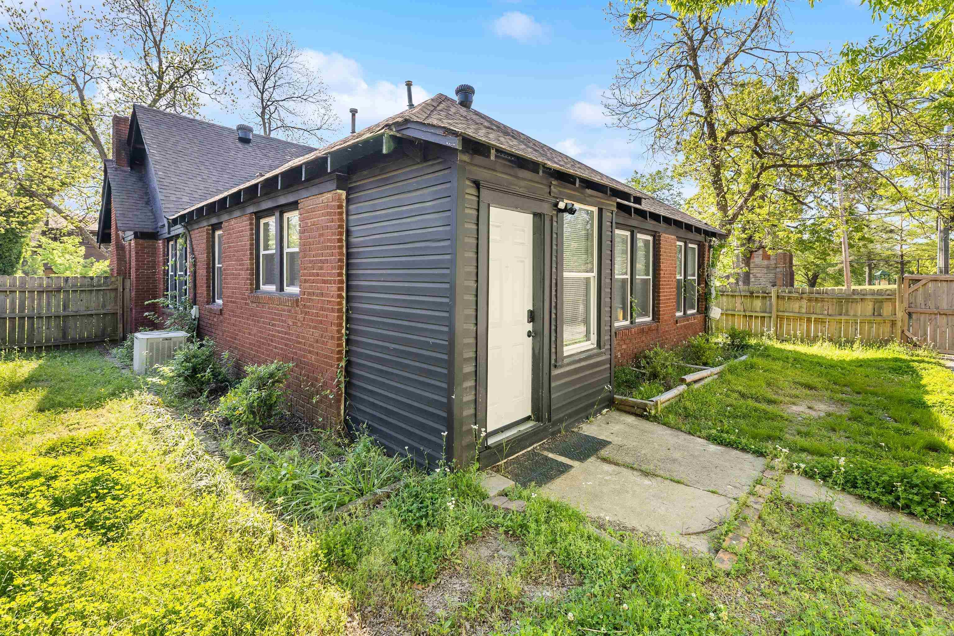 CENTENNIAL - Residential