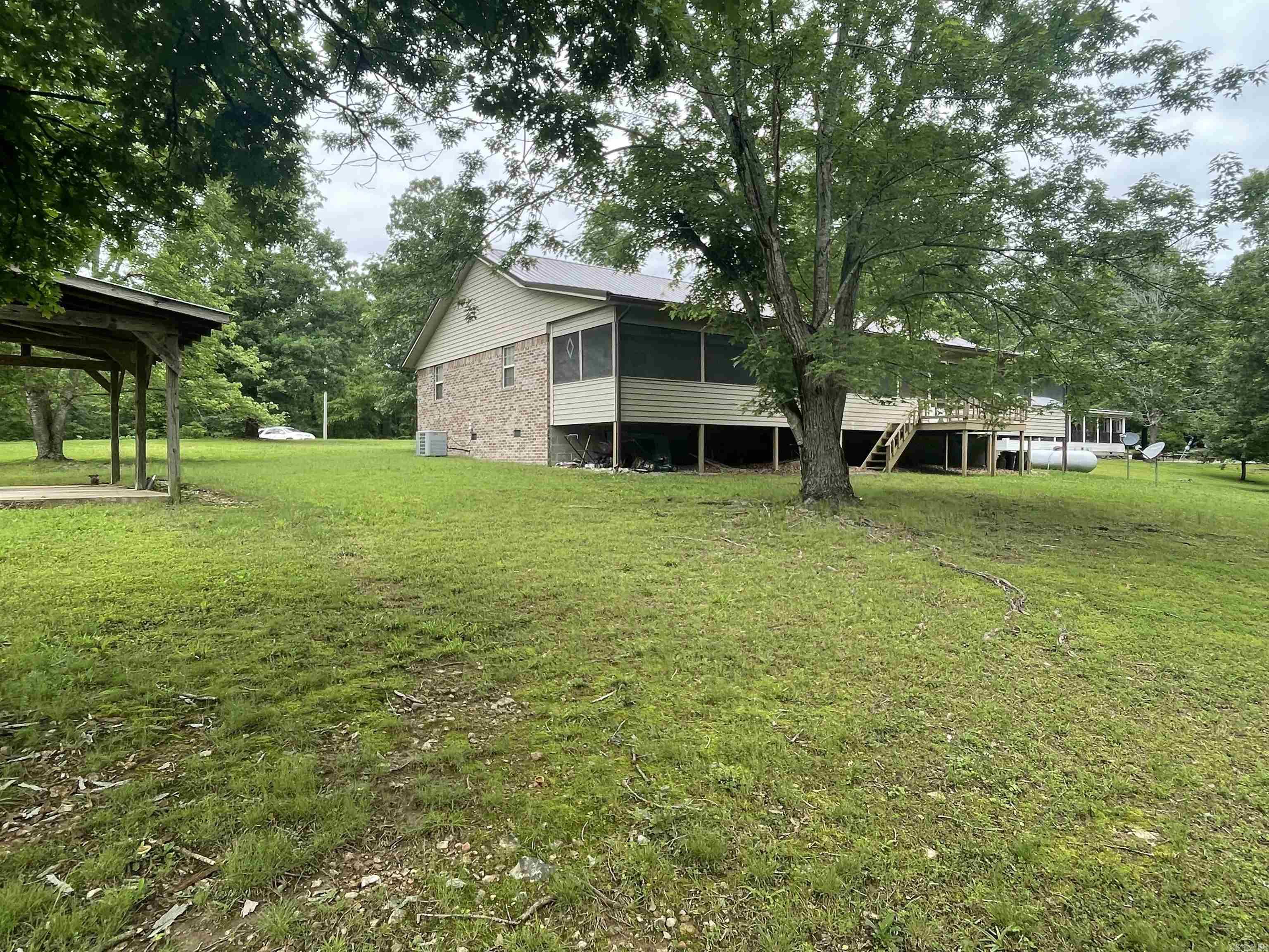 HERITAGE OAKS - Residential