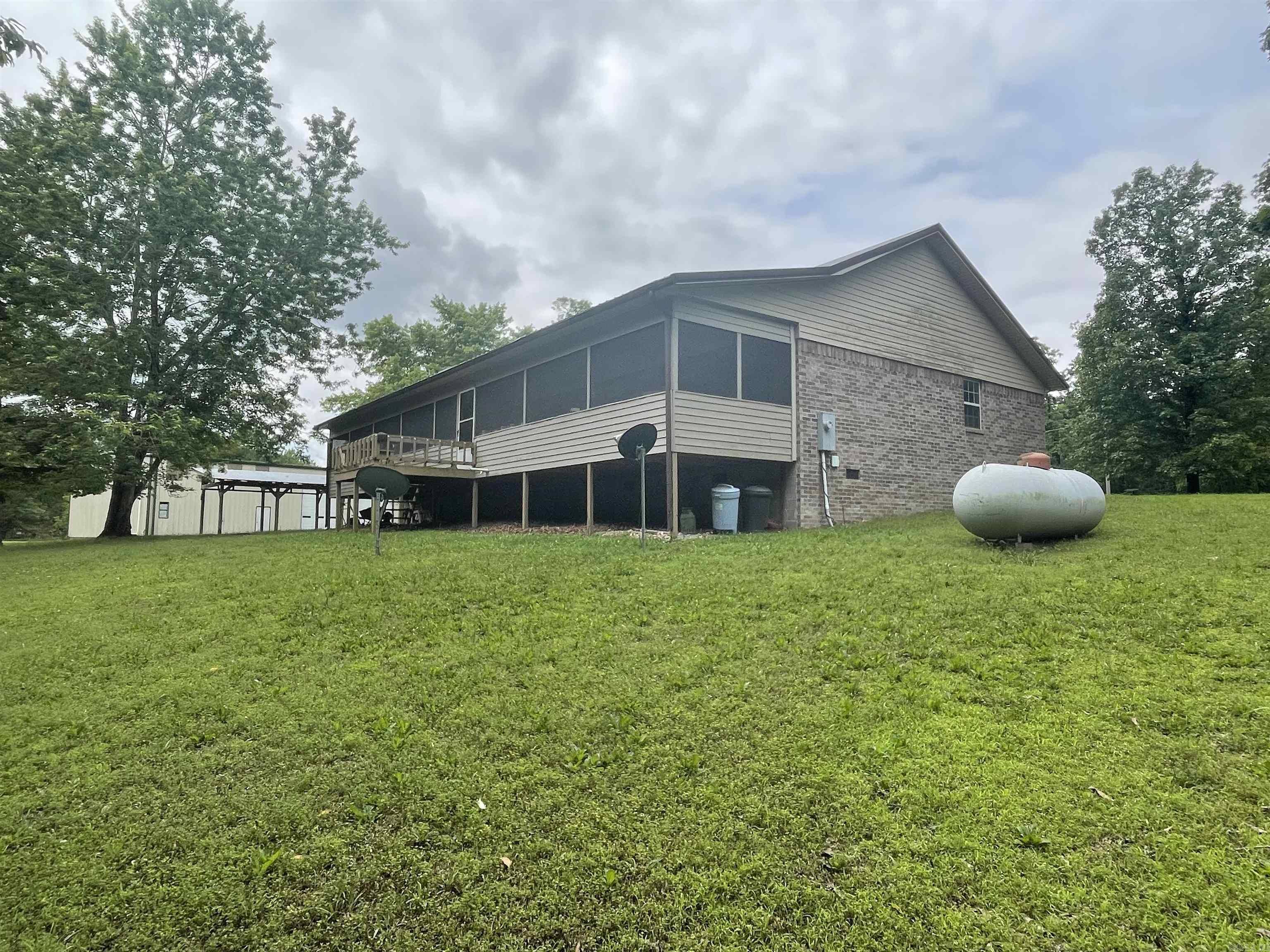 HERITAGE OAKS - Residential