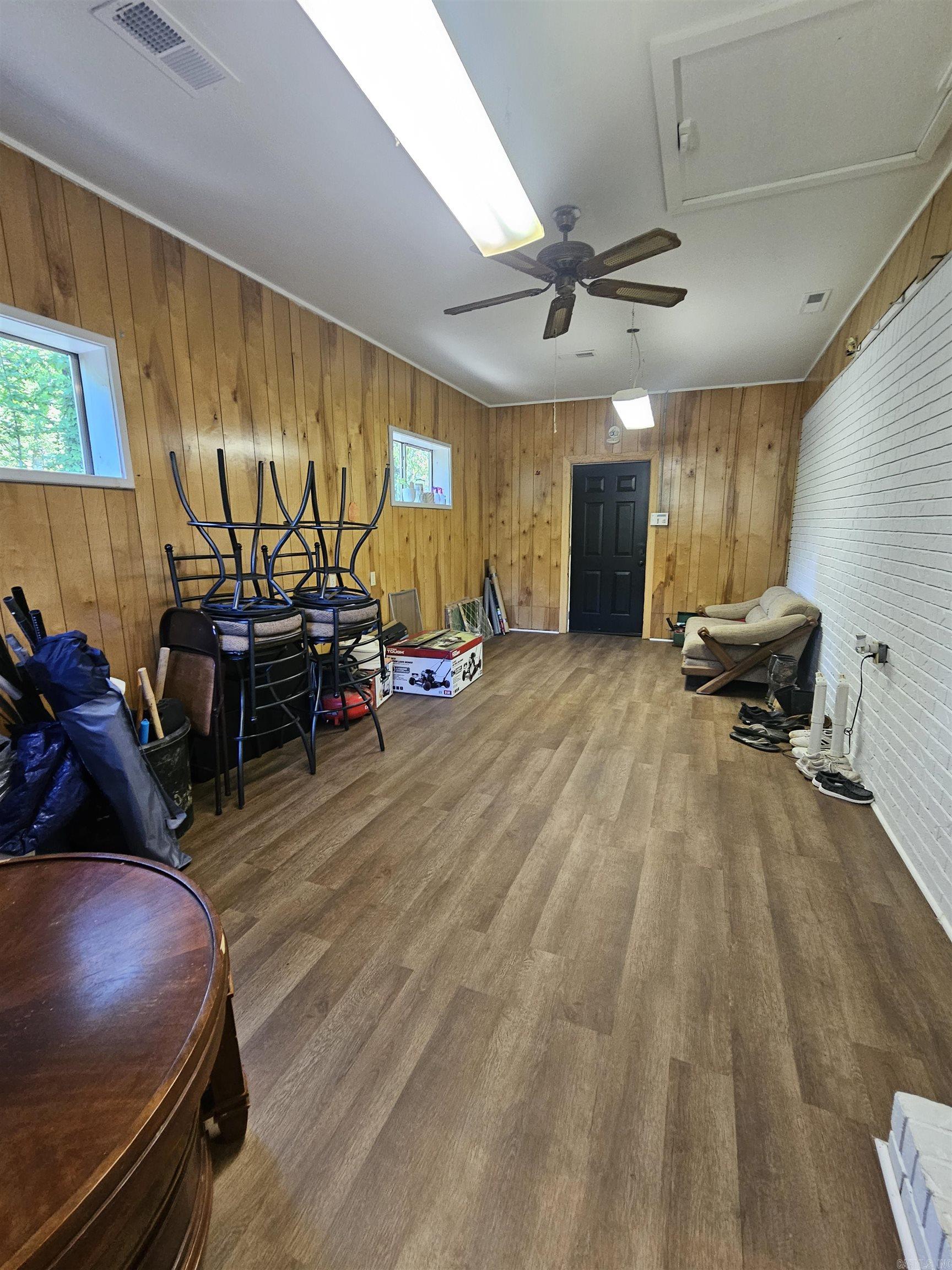 Clinton Original - Residential