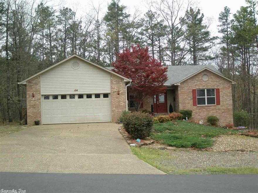 Natural setting surrounded by tree covered lots on all sides, super maintained & updated home is move in ready. New SS Bosch propane cooktop stove, microwave & dishwasher + Samsung refrigerator to stay. New carpet, paint, ceramic tile flooring in laundry, kitchen, bath & sun room. New hardwoods at entry & hallway. New light fixtures in baths plus 3 chandeliers at entry, dining & eat-in. New ceiling fans, guest bath vanity & mirror. New designer lead window in door & side light, kitchen pull & knobs. Remarks