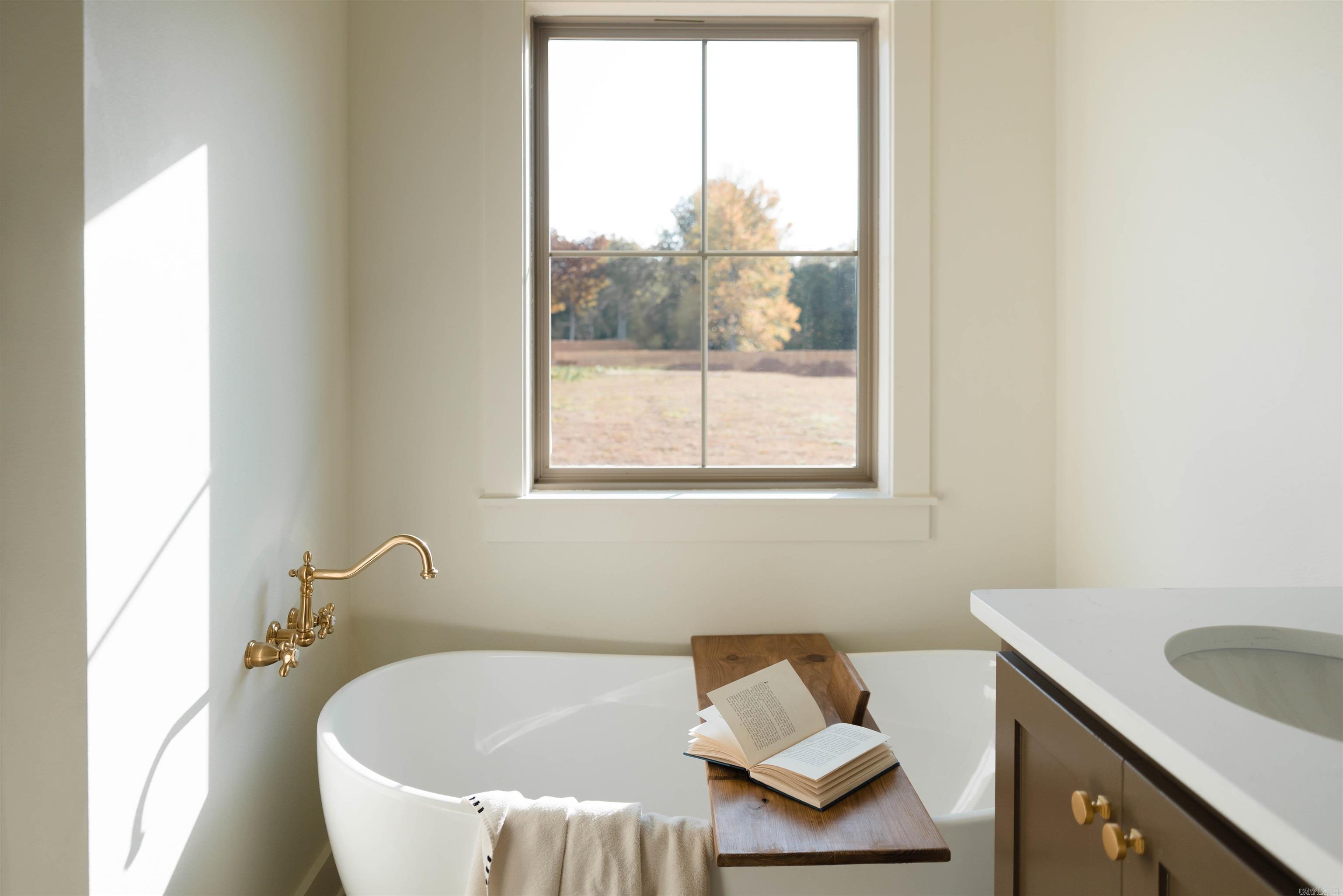 EAST MEADOW - Residential