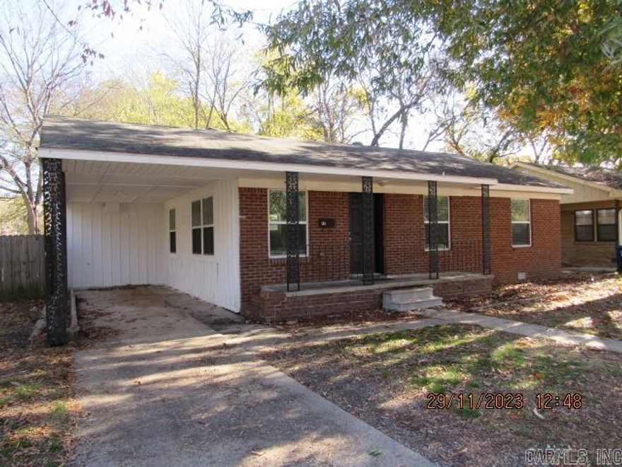 Updated 3-bedroom home!!! Large family room, updated kitchen with granite tile countertops, all kitchen appliances including gas range/oven, refrigerator, washer & dryer, updated bathrooms, 2-inch blinds throughout, large patio, oversized fenced yard, 1 car carport and separate driveway. Available now, no pets!***PLEASE NOTE WE DO NOT ADVERTISE ON CRAIGSLIST OR FACEBOOK MARKETPLACE. ANY LISTING OF OURS SEEN IS A SCAM!!!***