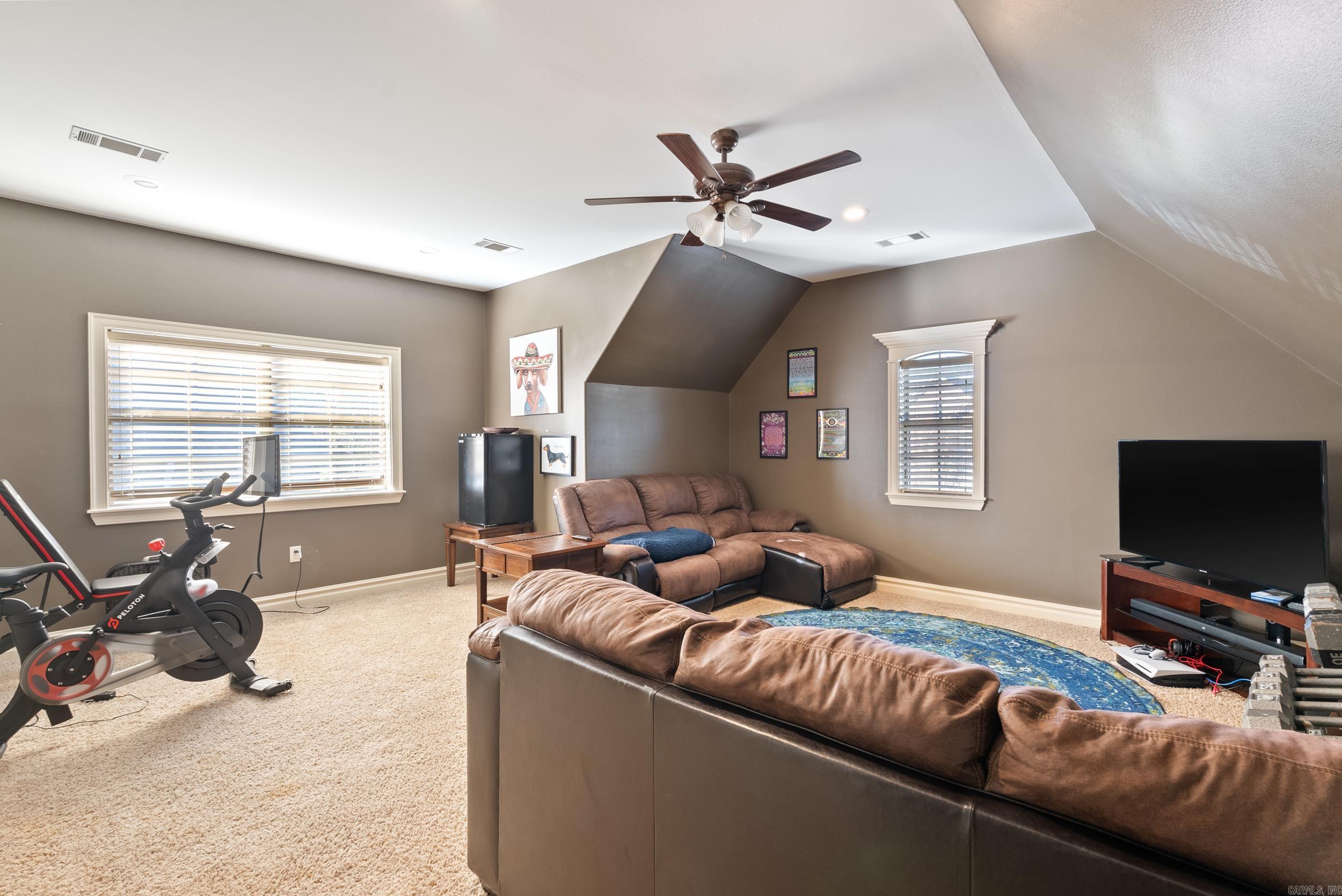 FIELDSTONE - Residential