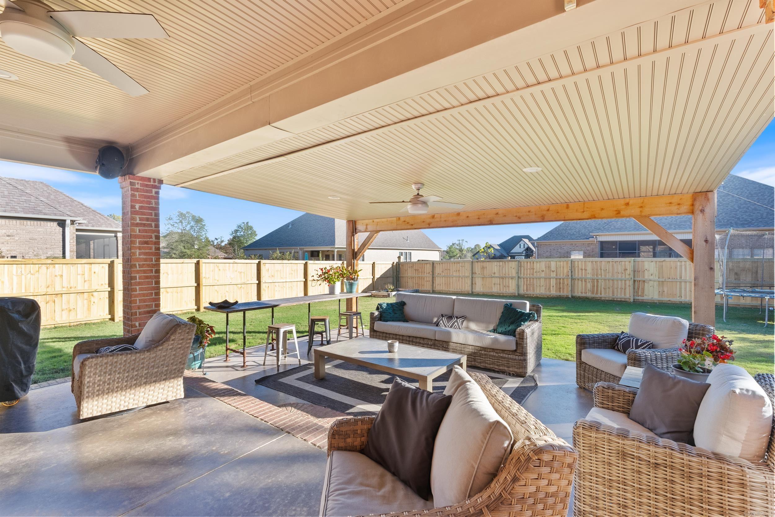 FIELDSTONE - Residential