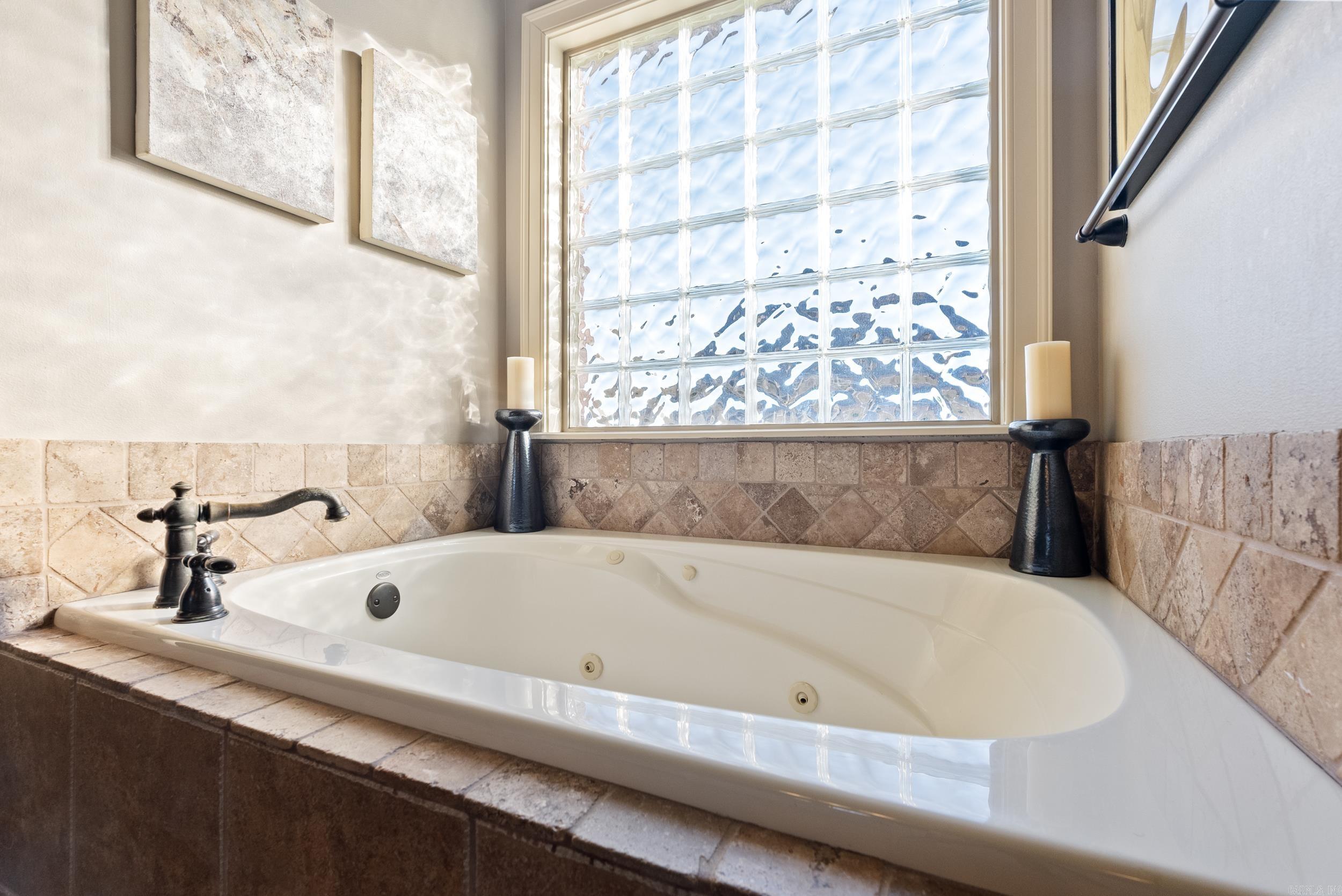 FIELDSTONE - Residential