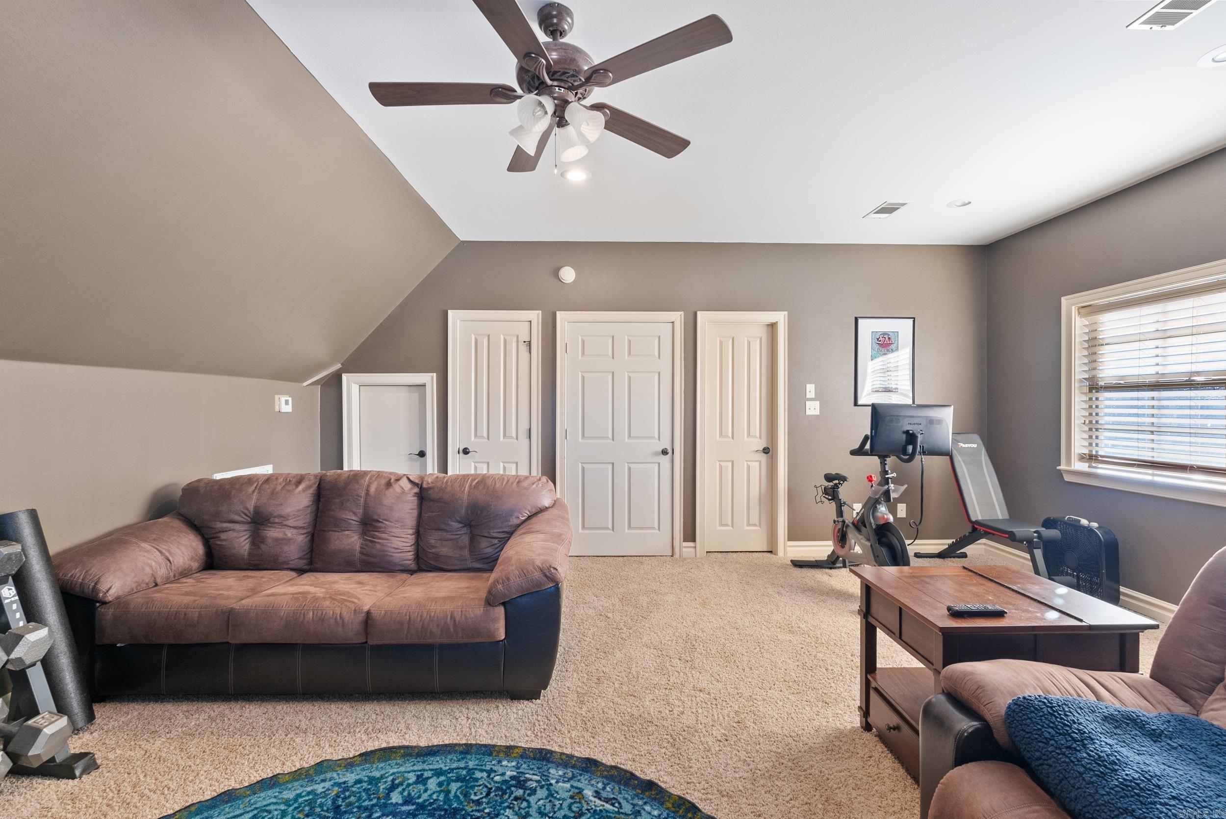 FIELDSTONE - Residential