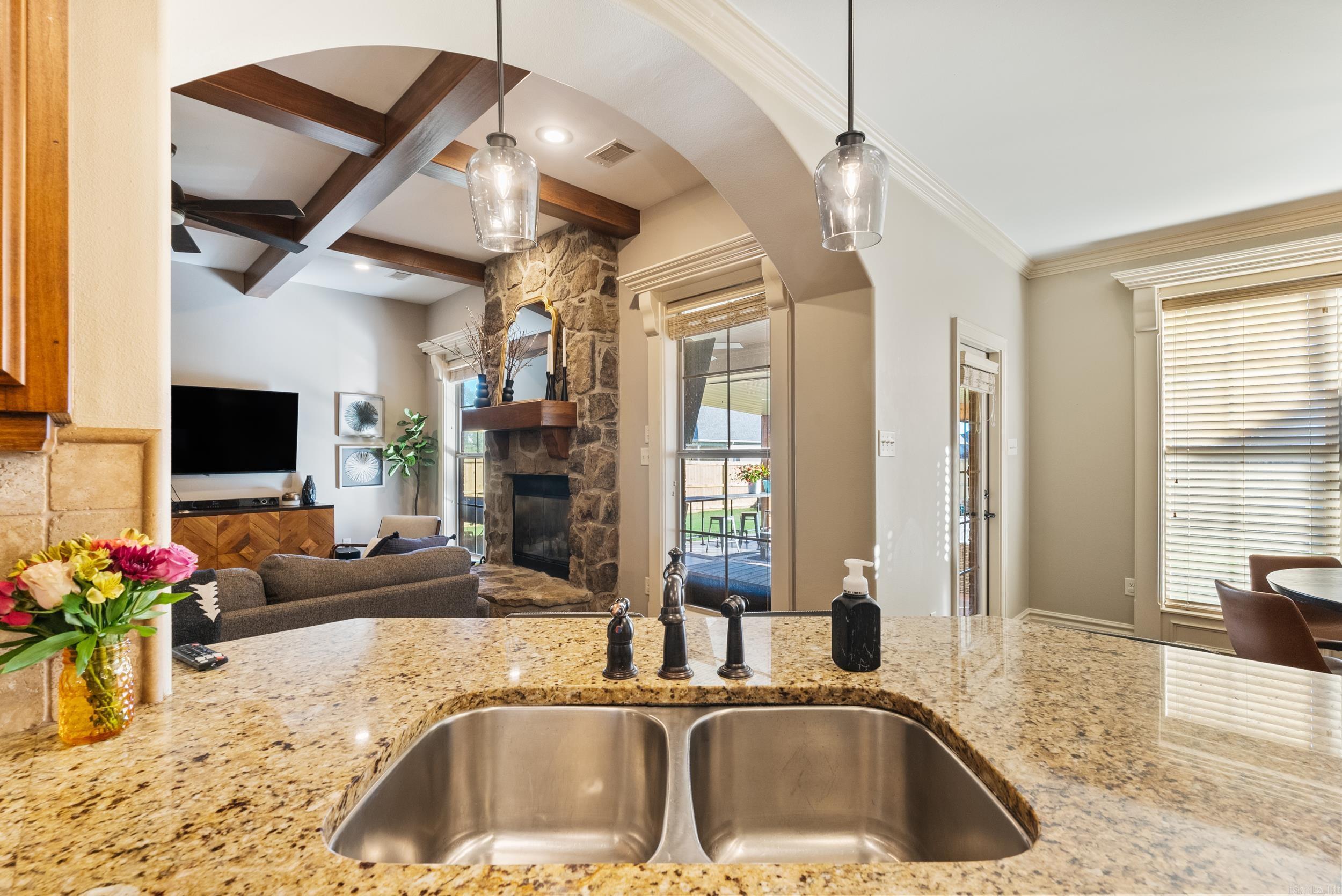 FIELDSTONE - Residential