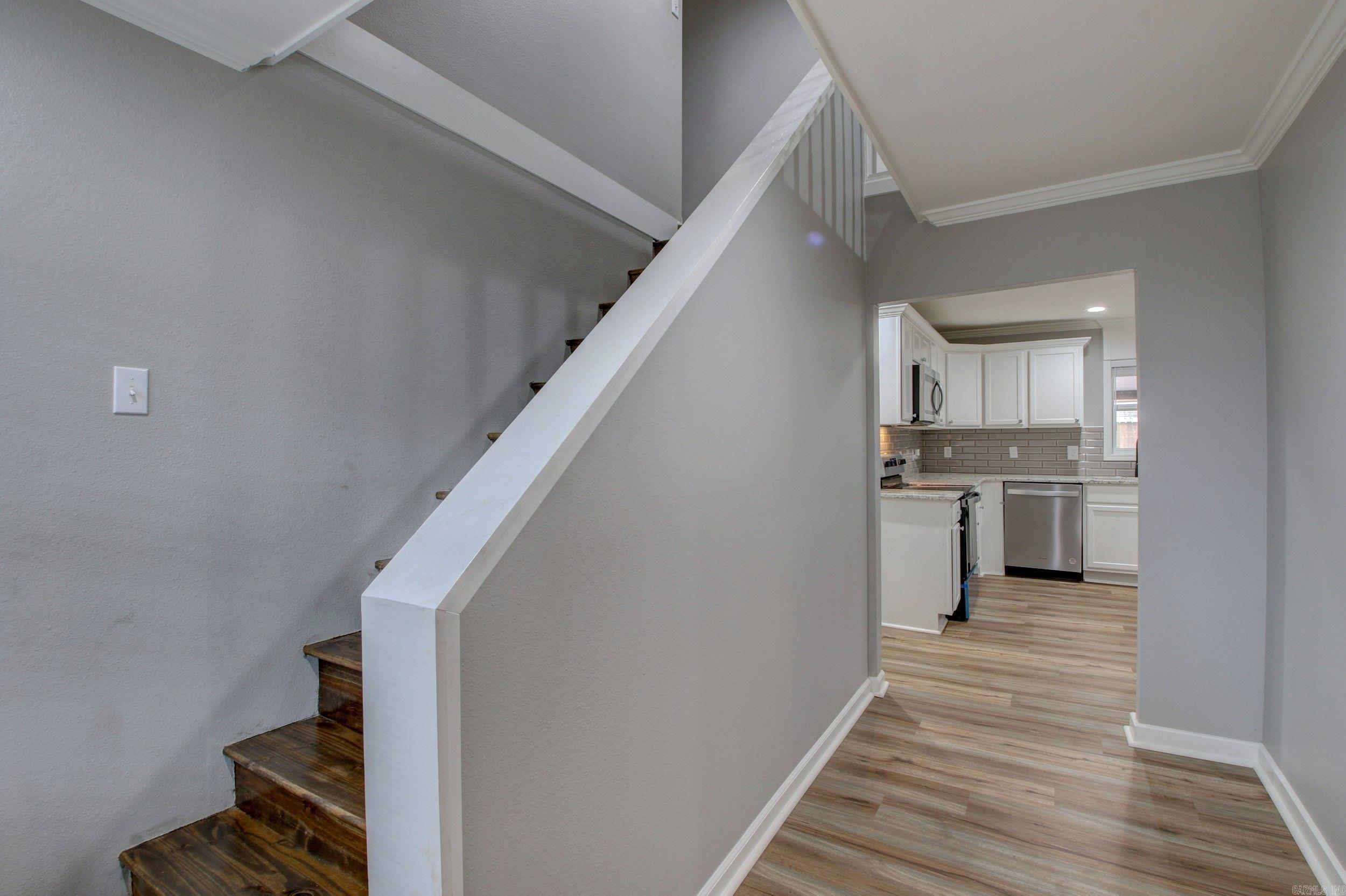 REGENCY HILLS - Residential