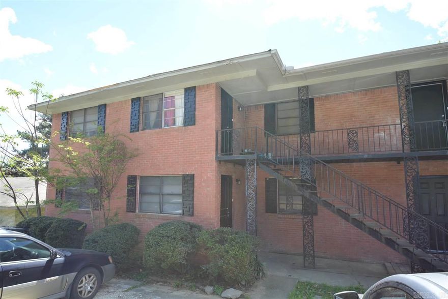 Cute 2BD located in West Little Rock. Conveniently close to shopping, dining and Terry elementary school! Come check it out before it's gone! This unit's lease is for 18 months and income has to be three times the amount of rent unless you have a housing voucher.