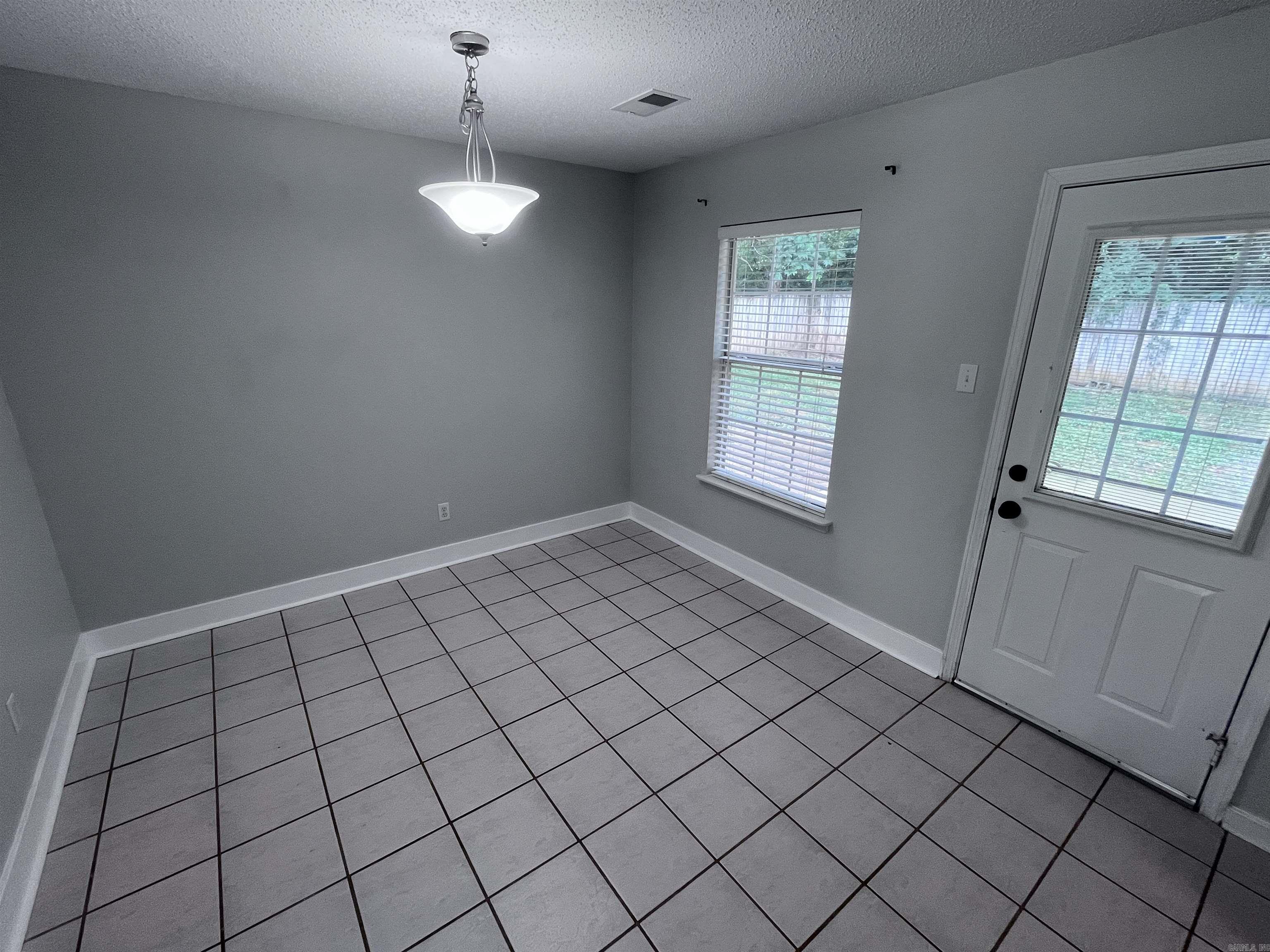 Shaded Oaks - Residential Lease