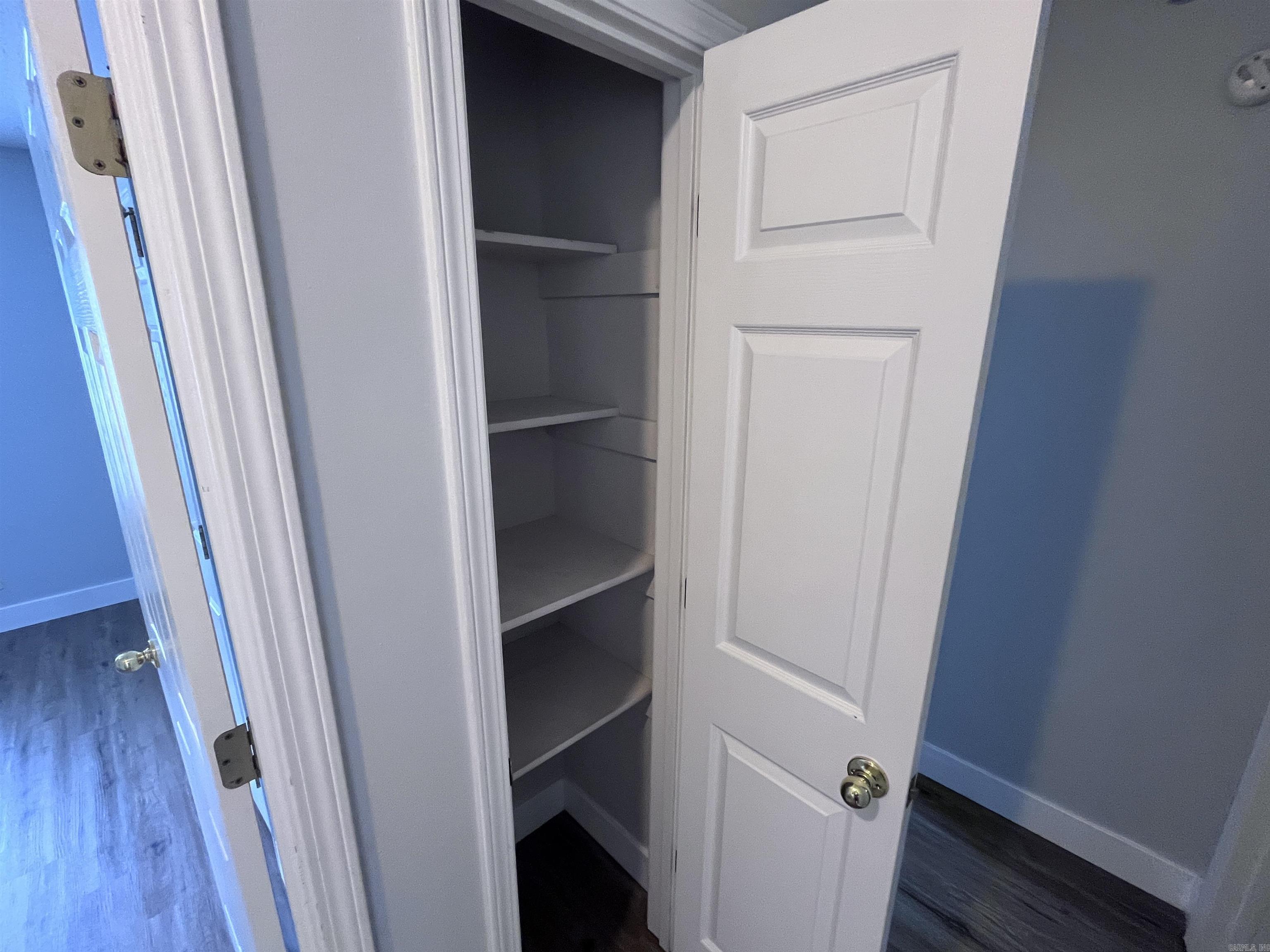 Shaded Oaks - Residential Lease