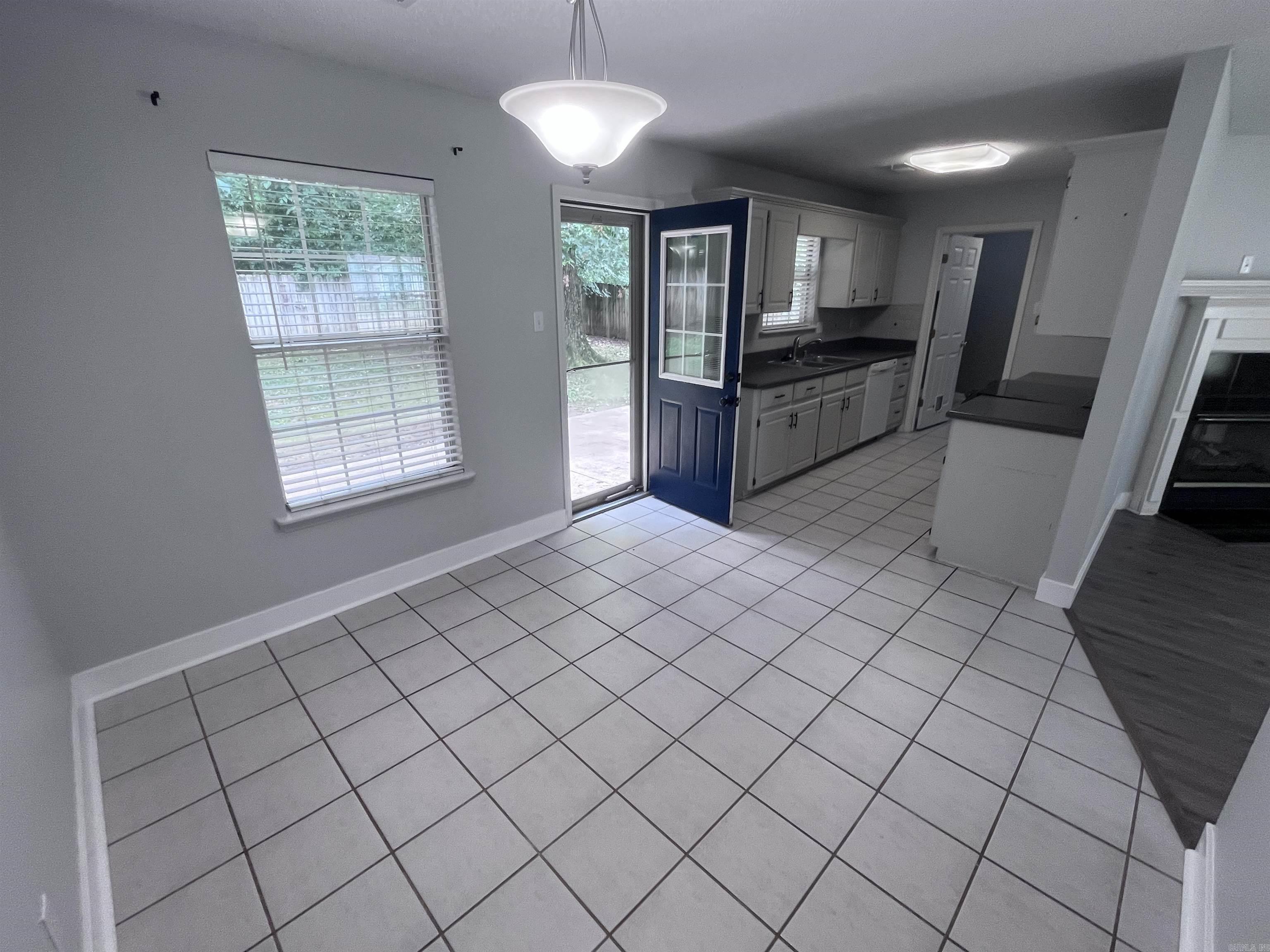 Shaded Oaks - Residential Lease