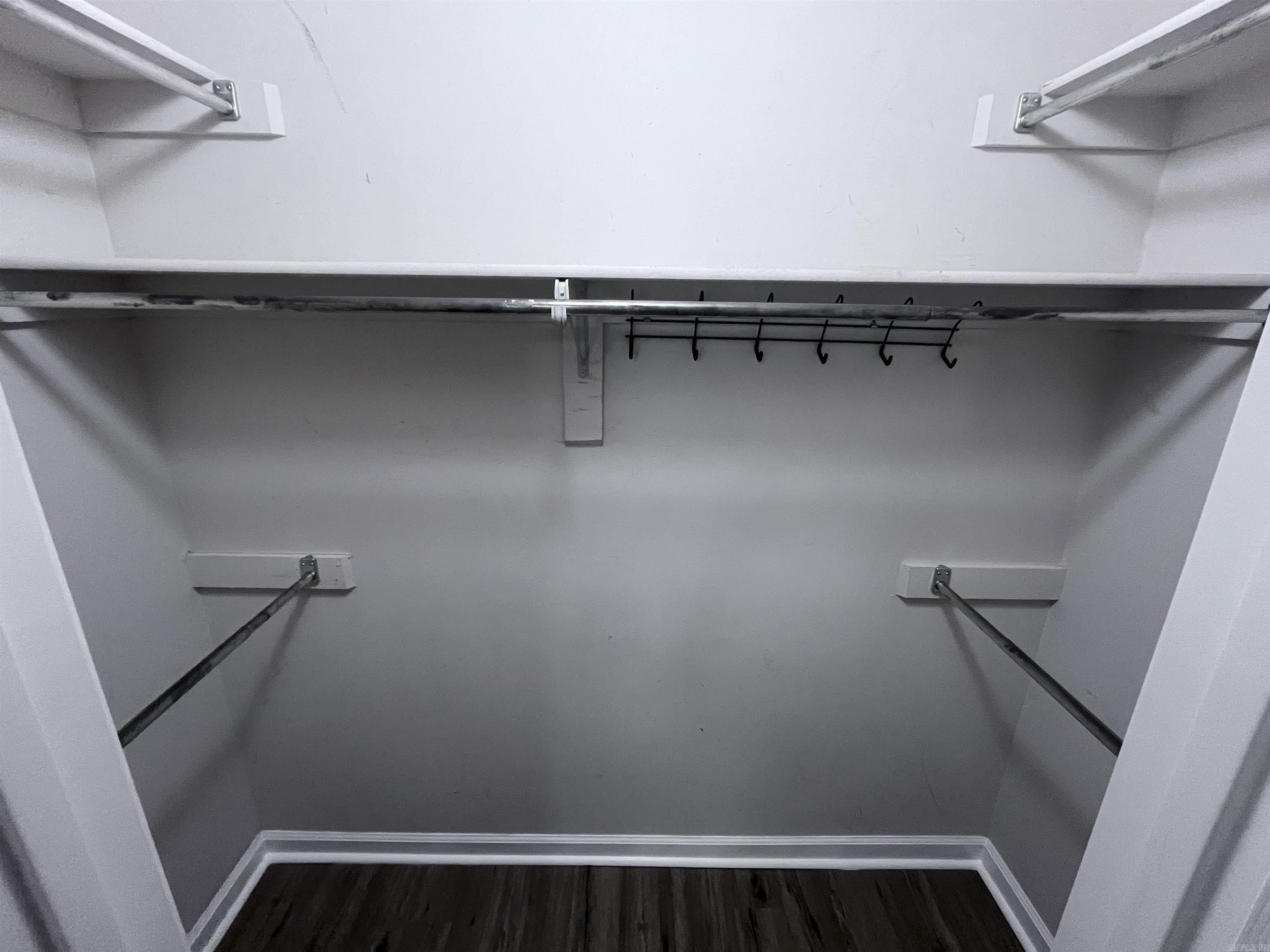 Shaded Oaks - Residential Lease