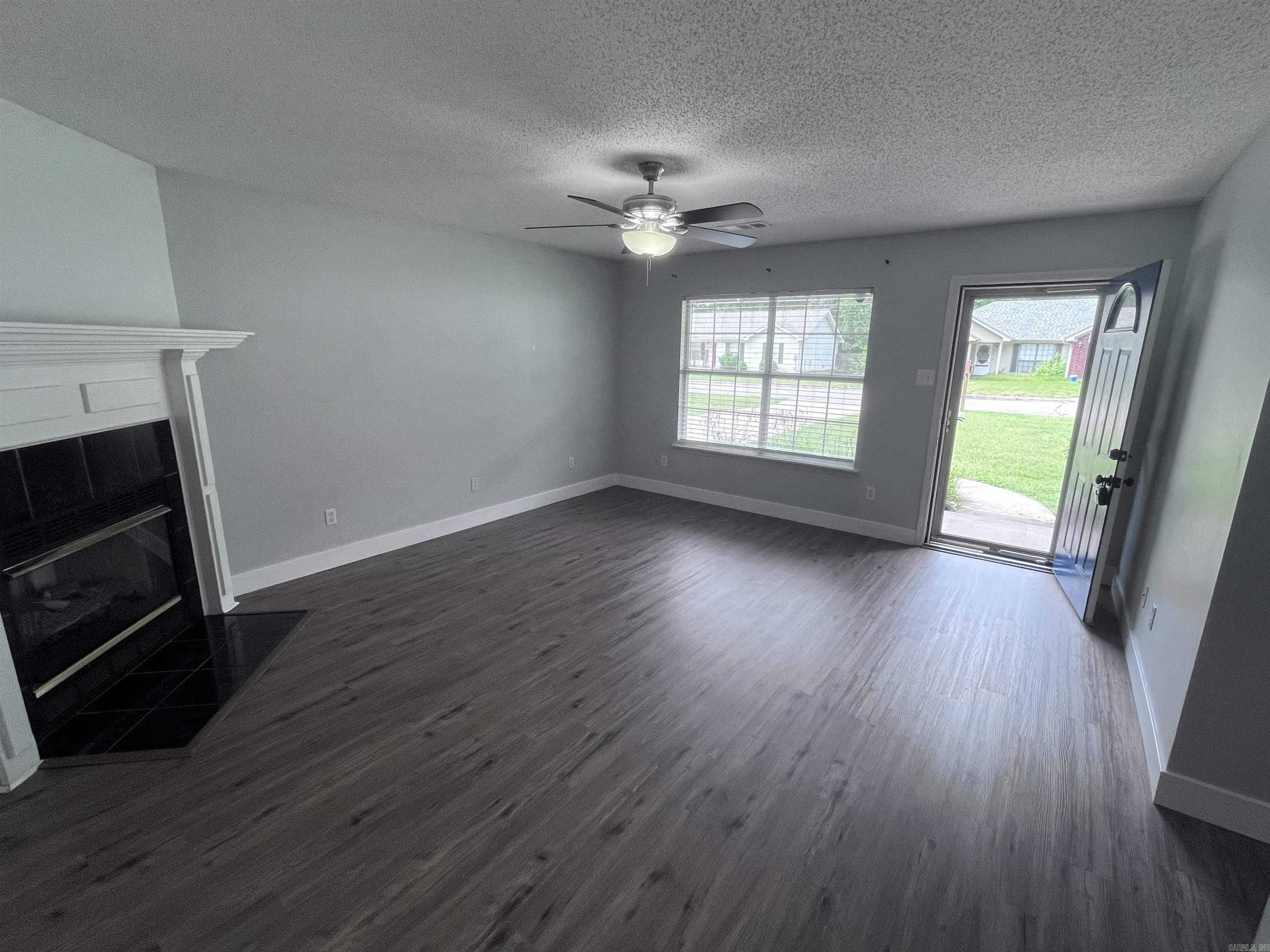 Shaded Oaks - Residential Lease