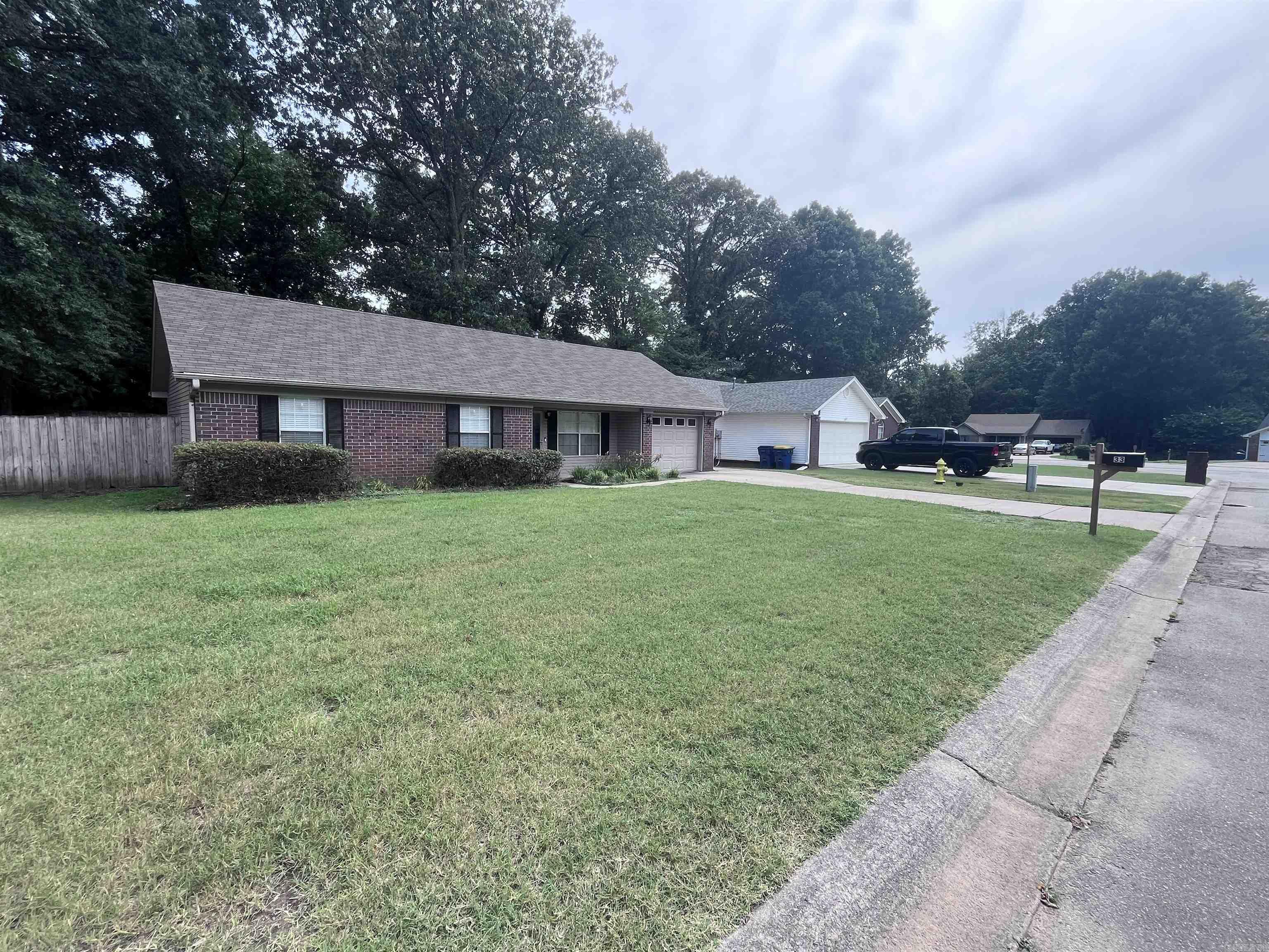 Shaded Oaks - Residential Lease