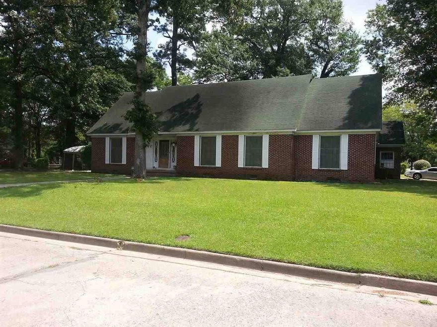 Very spacious 4BR/3BA with formal living room and dining room. Original hardwood floors and updated kitchen.