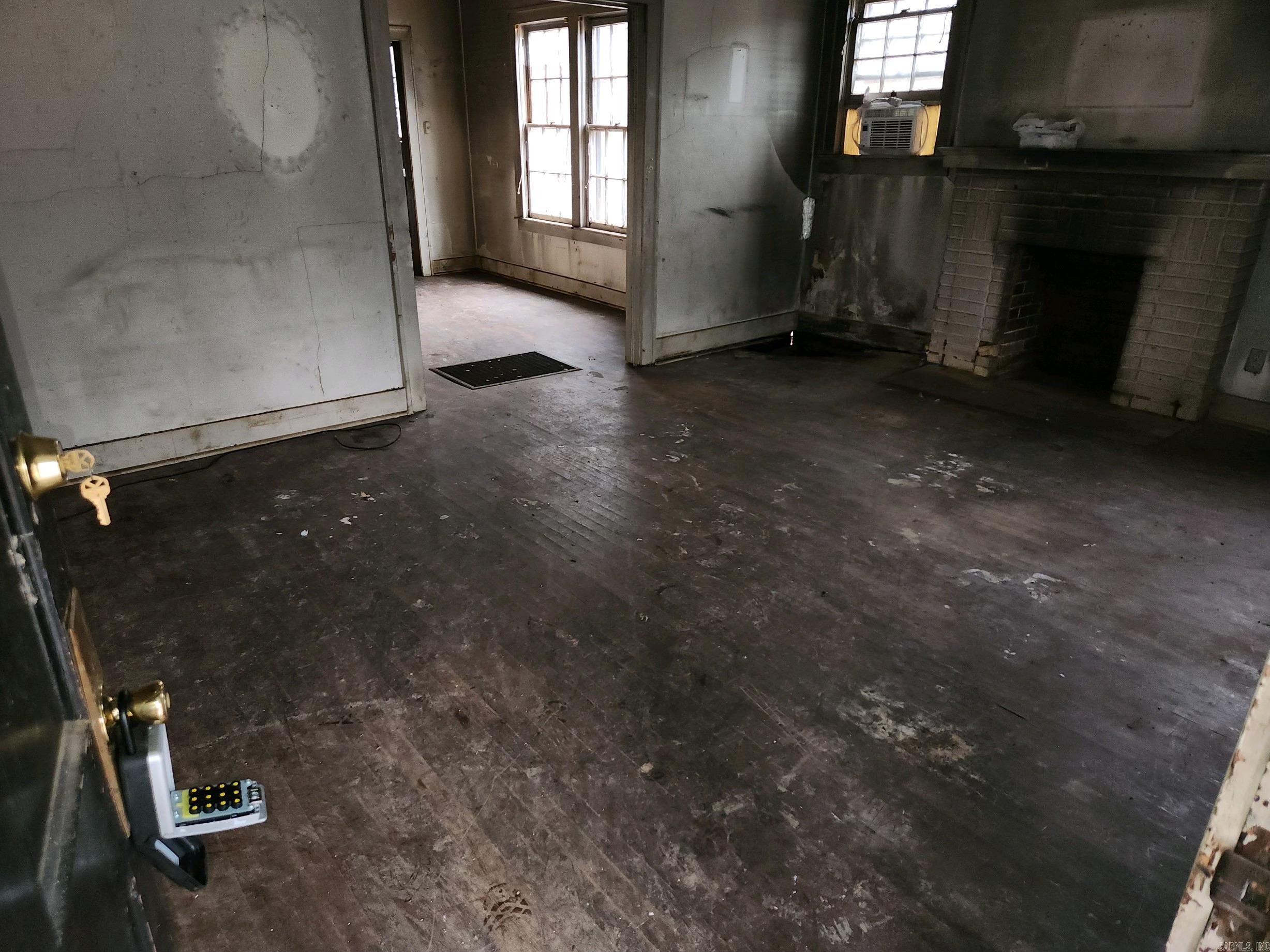 CLIFTONS ADDN - Residential